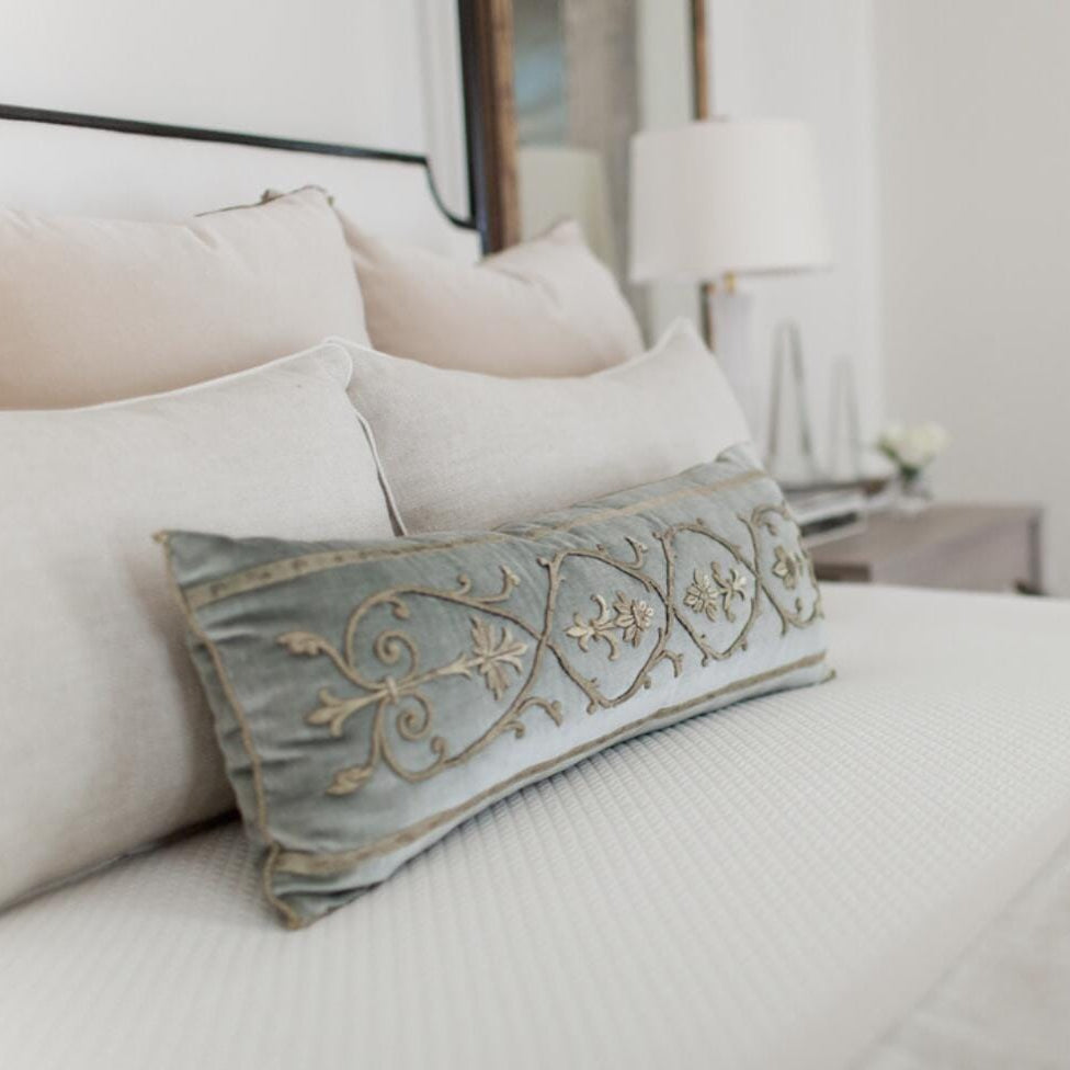 Embroidery & Appliqué Pillows