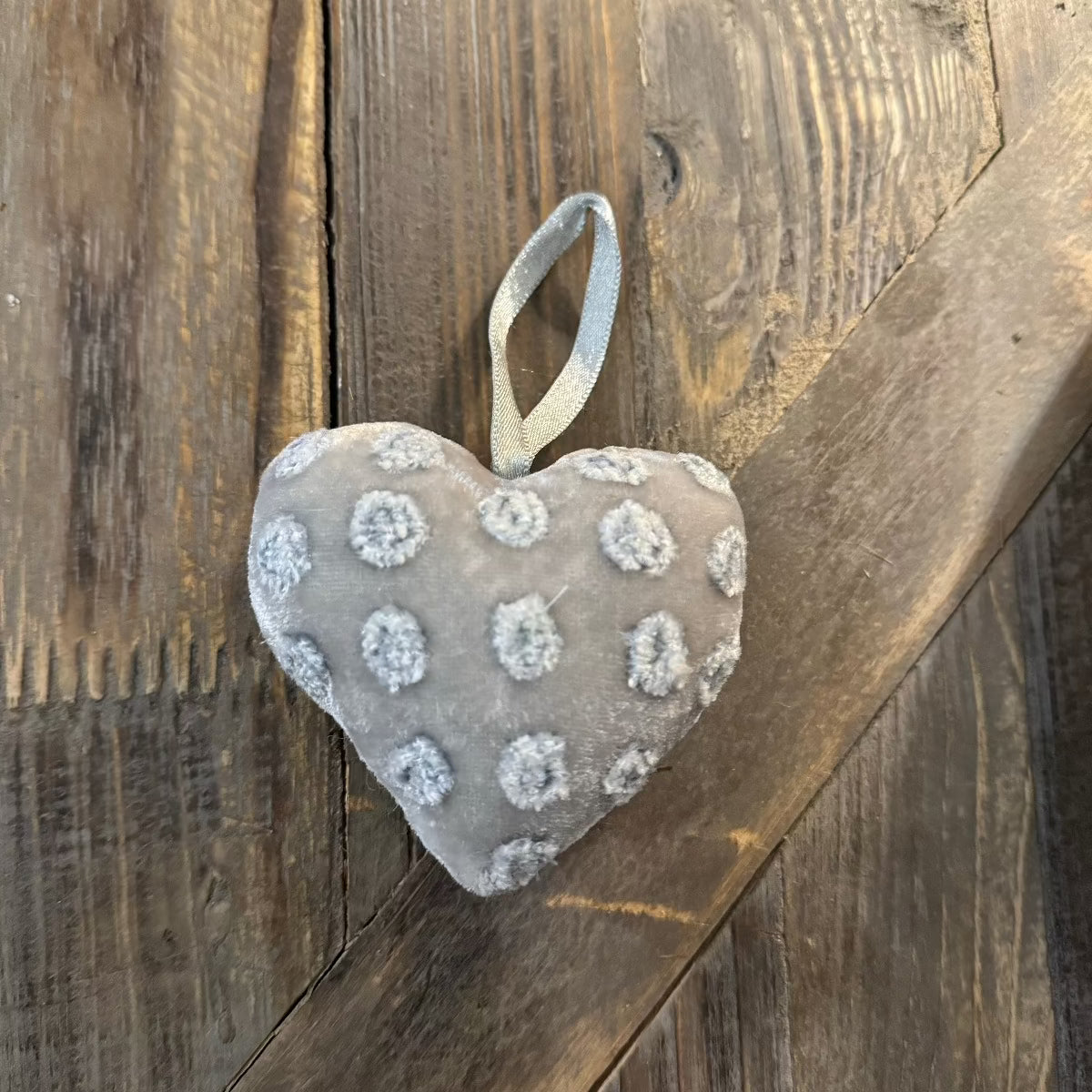 Hand Embroidered Silk Velvet Heart Objet d'Art Anke Drechsel D