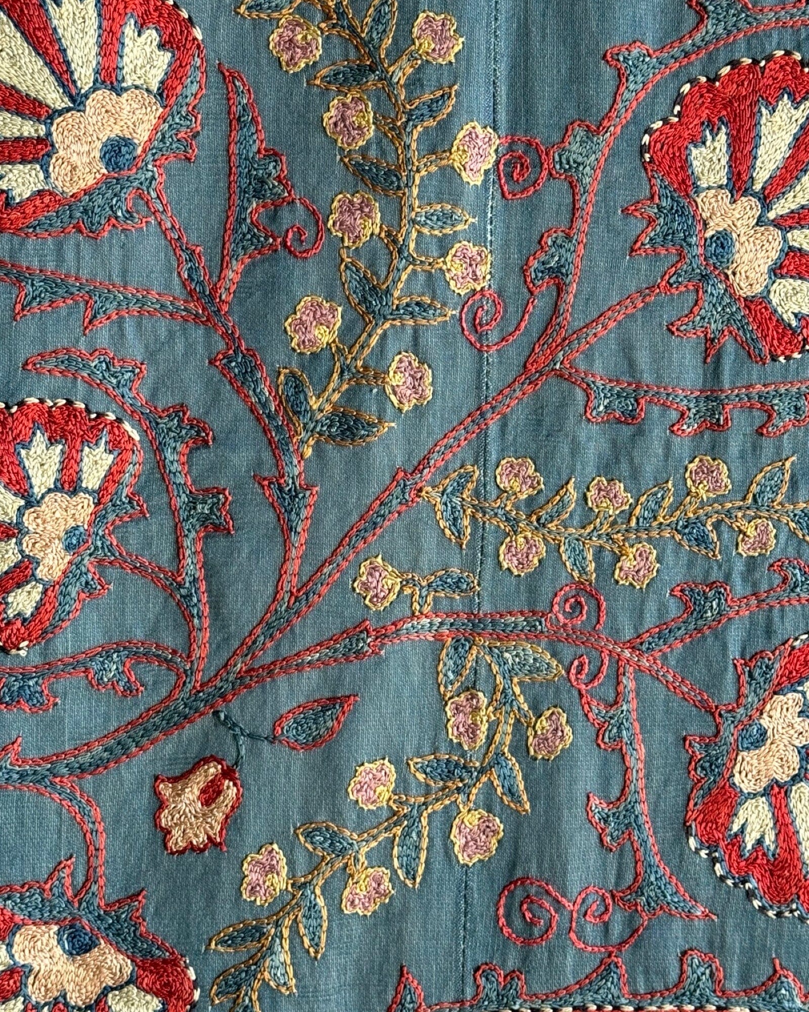 Hand Stitched All Silk Suzani (CSSU082324| ") Suzani Aziz Suzani