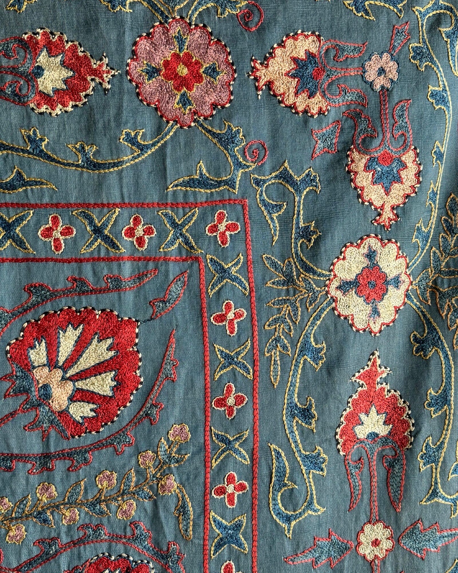 Hand Stitched All Silk Suzani (CSSU082324| ") Suzani Aziz Suzani