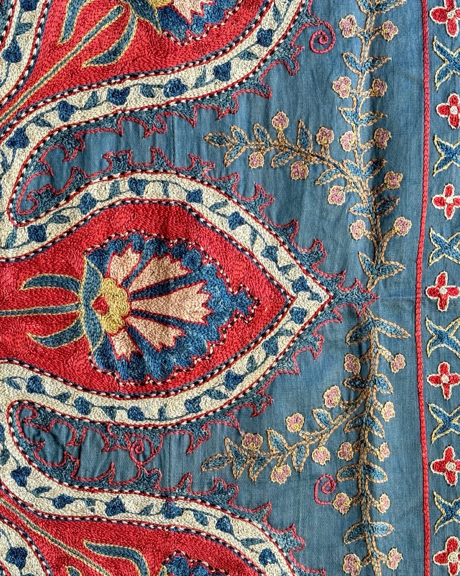 Hand Stitched All Silk Suzani (CSSU082324| ") Suzani Aziz Suzani