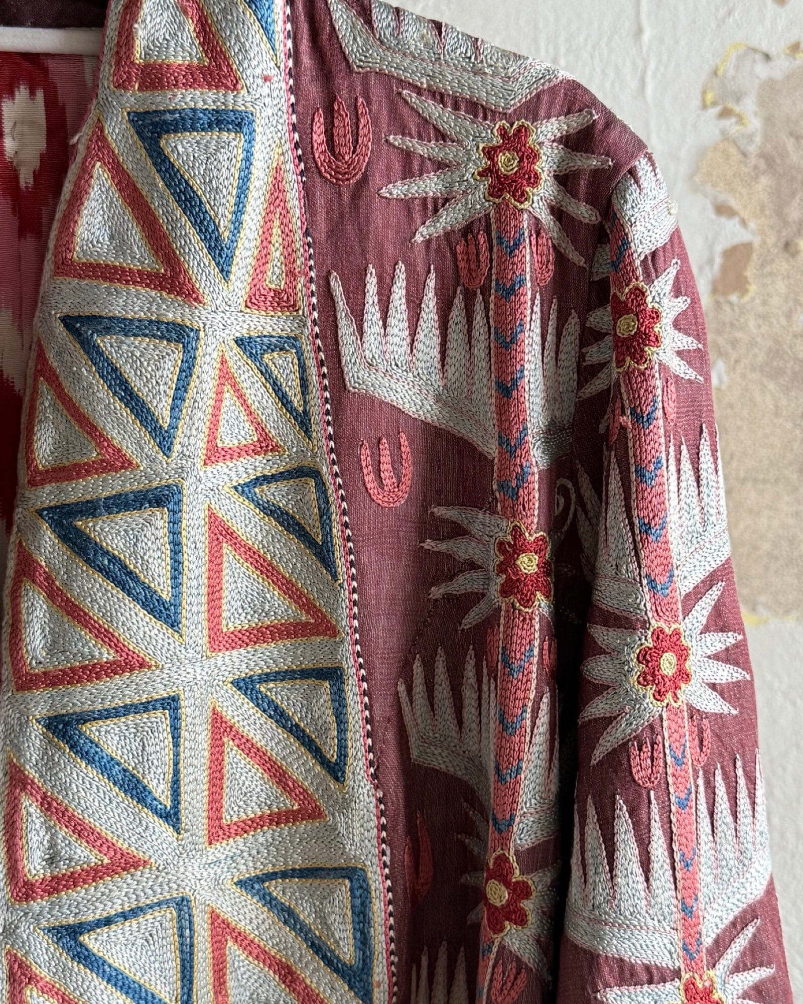Hand-Stitched Suzani Coat from Uzbekistan (#CSSU48625) Coat Aziz Suzani