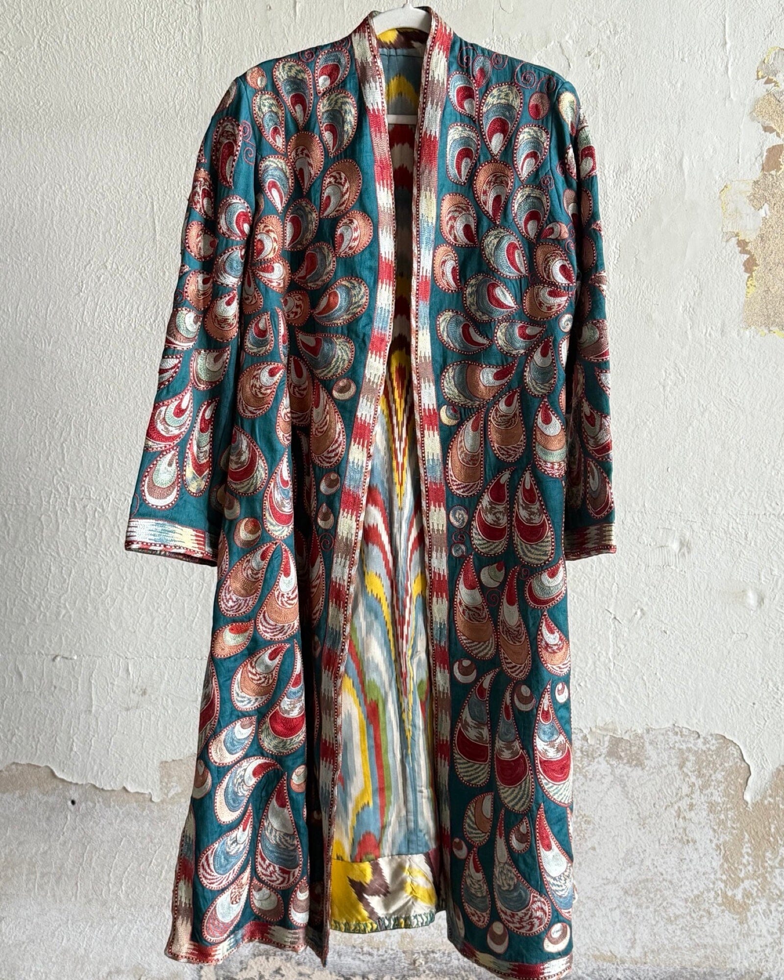 Hand-Stitched Suzani Coat from Uzbekistan (#CSSU49025) Coat Aziz Suzani