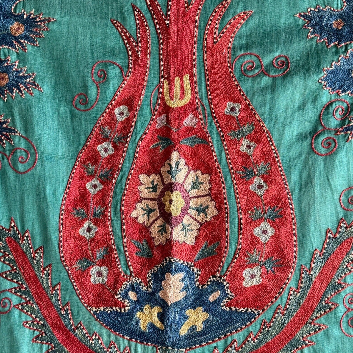 Hand Stitched Suzani (CSSU010224 | 42"x63") Suzani Aziz Suzani