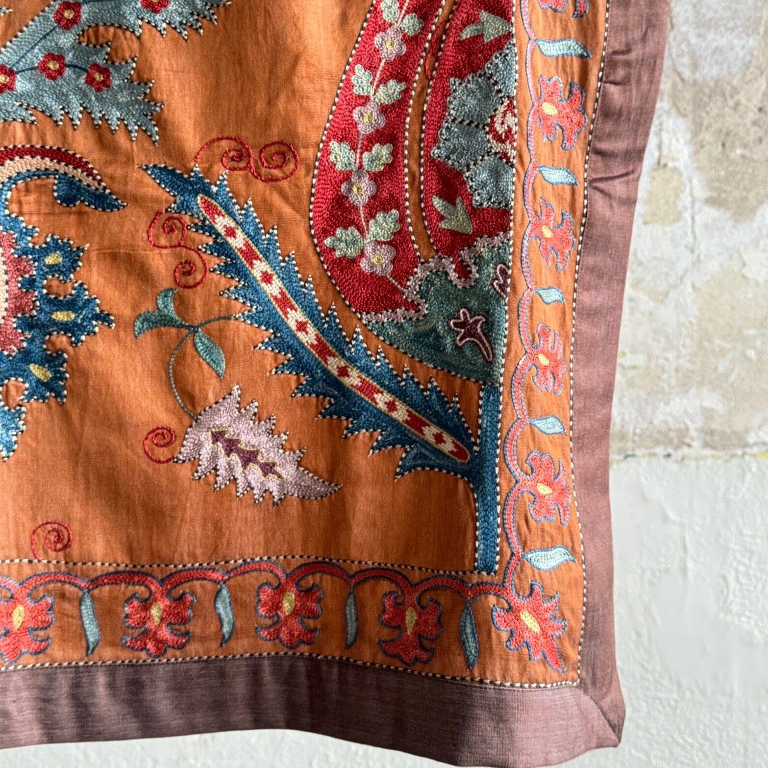 Hand Stitched Suzani (CSSU010524 | 42 x 63") Suzani Aziz Suzani