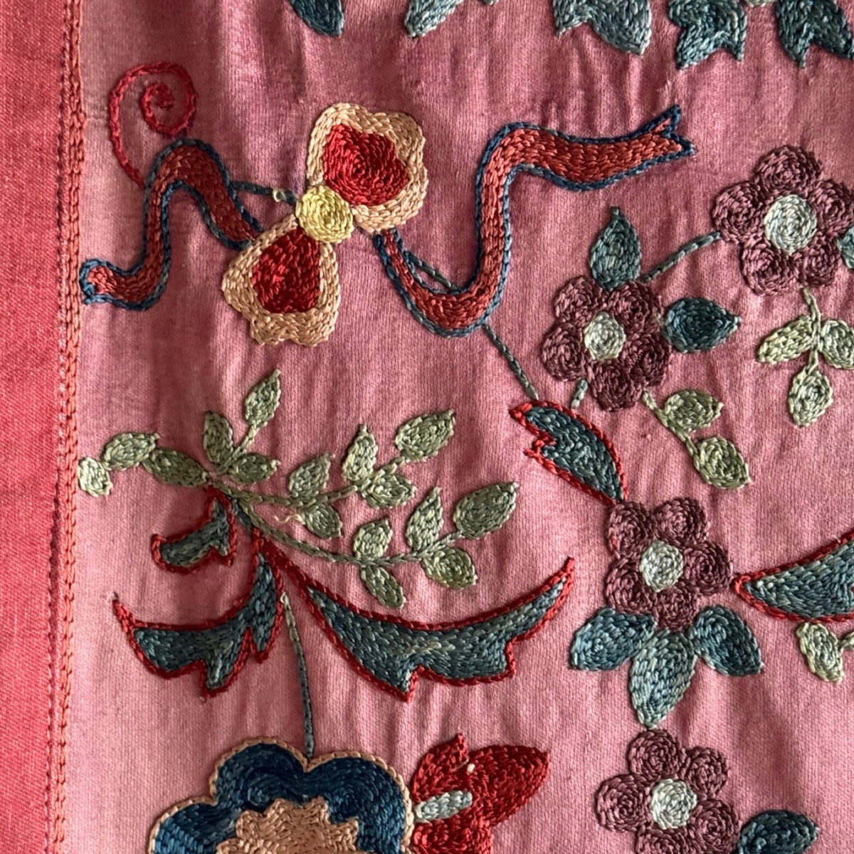 Hand Stitched Suzani (CSSU011724 | 65"x96") Suzani Aziz Suzani