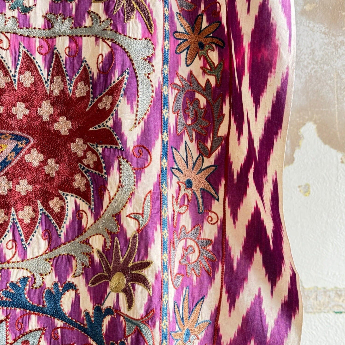 Hand Stitched Suzani (CSSU013324 |83x103") Suzani Aziz Suzani