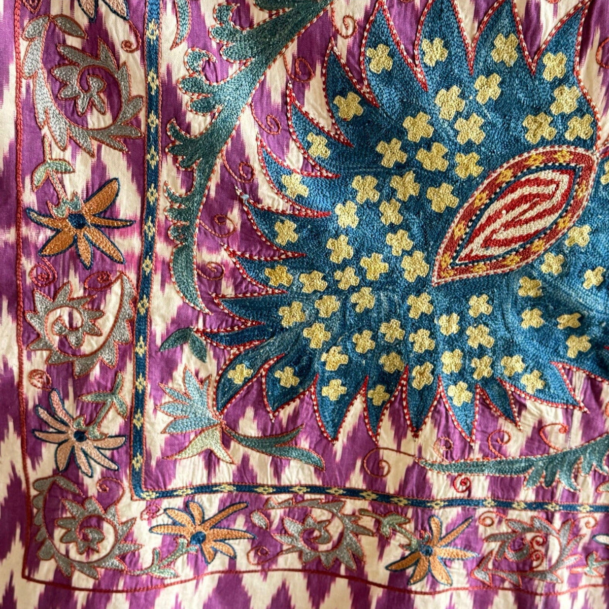 Hand Stitched Suzani (CSSU013324 |83x103") Suzani Aziz Suzani