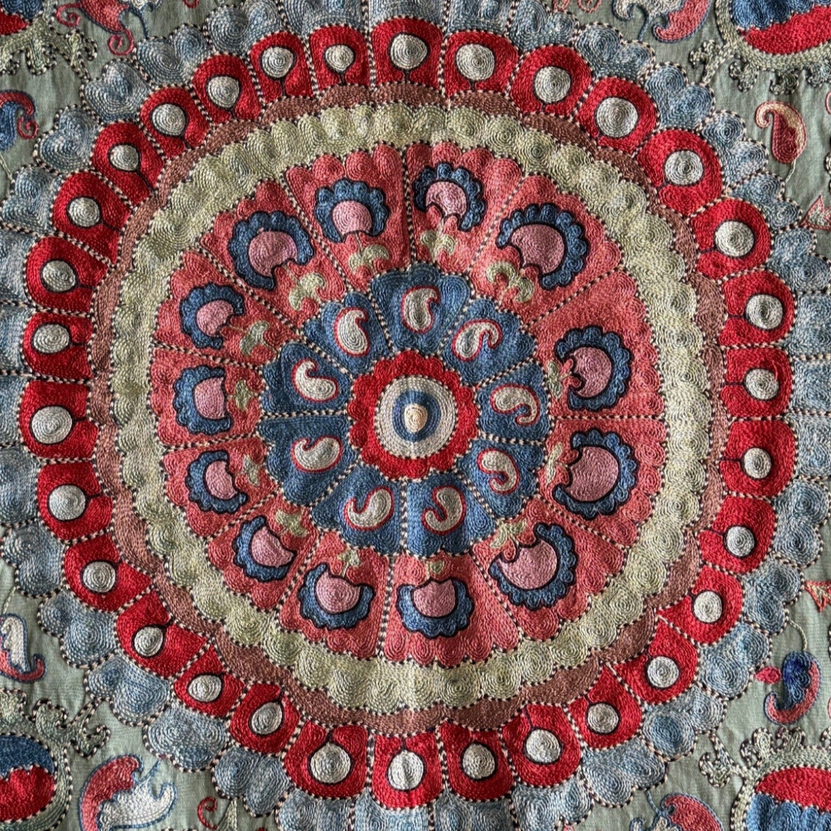 Hand Stitched Suzani (CSSU013524 |88x120") Suzani Aziz Suzani