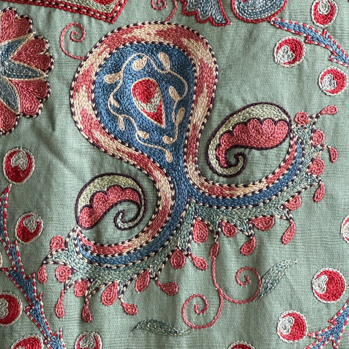 Hand Stitched Suzani (CSSU013524 |88x120") Suzani Aziz Suzani