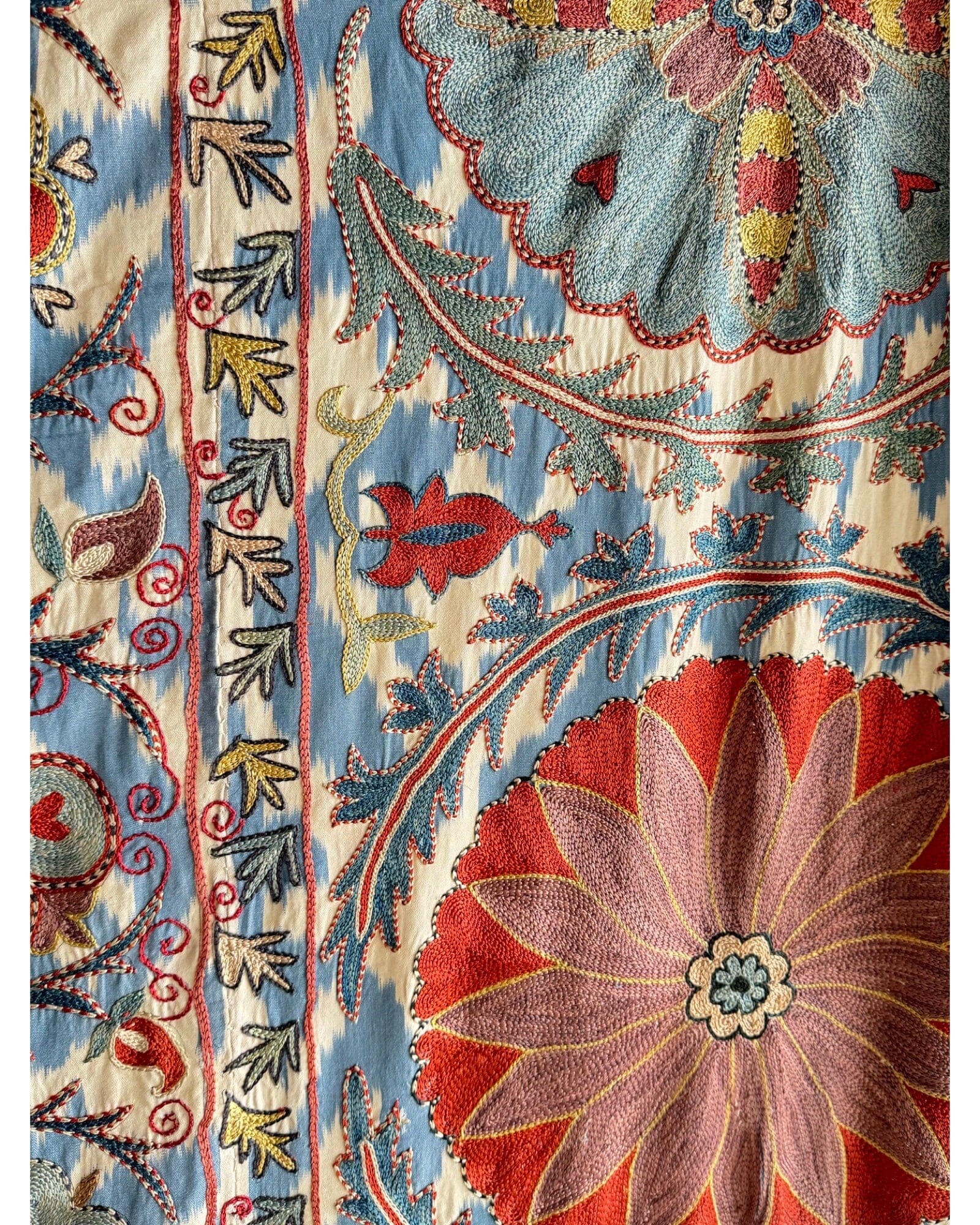 Hand Stitched Suzani (CSSU013624 |103x128") Suzani Aziz Suzani