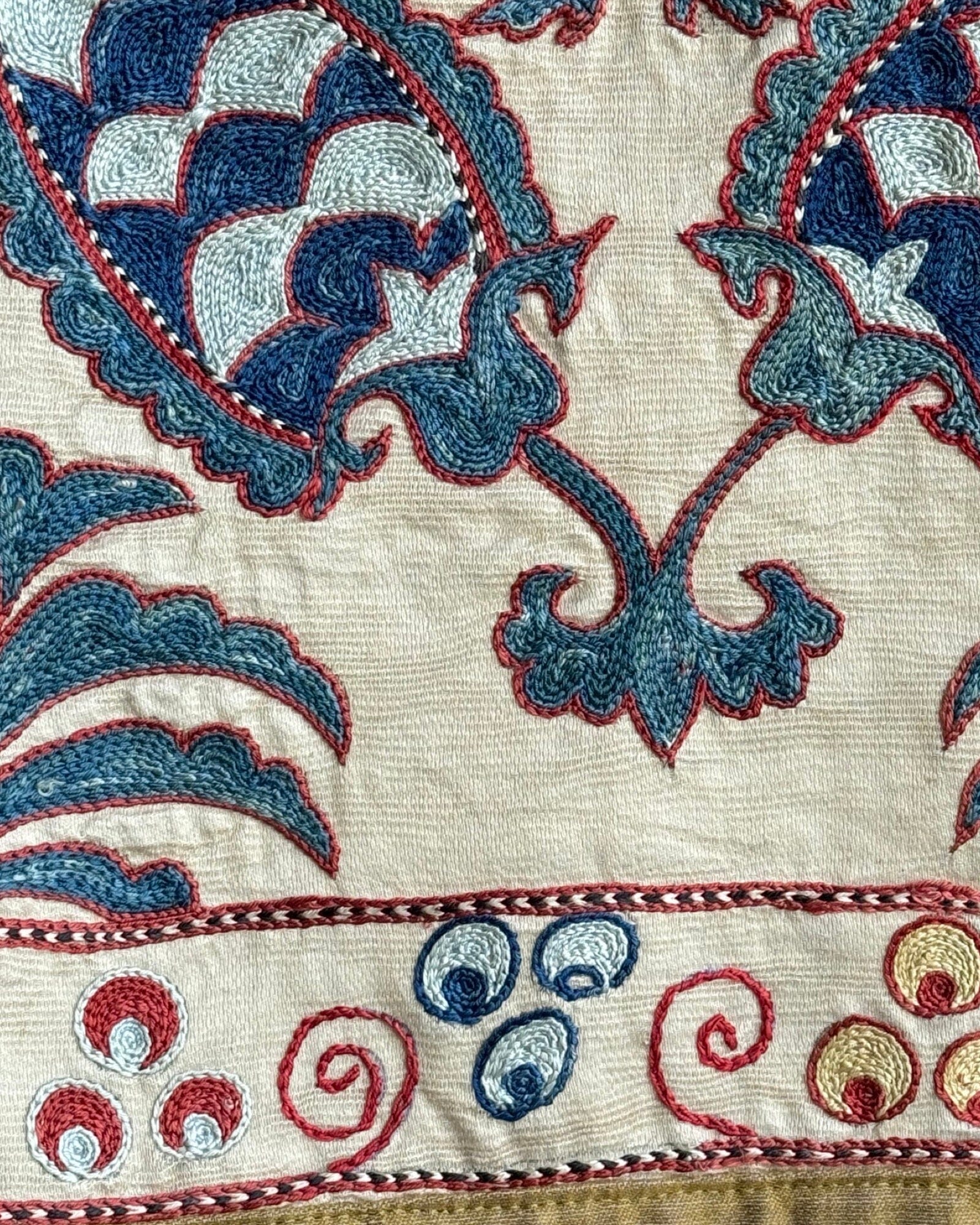Hand Stitched Suzani (CSSU083324 |60x82") Suzani Aziz Suzani