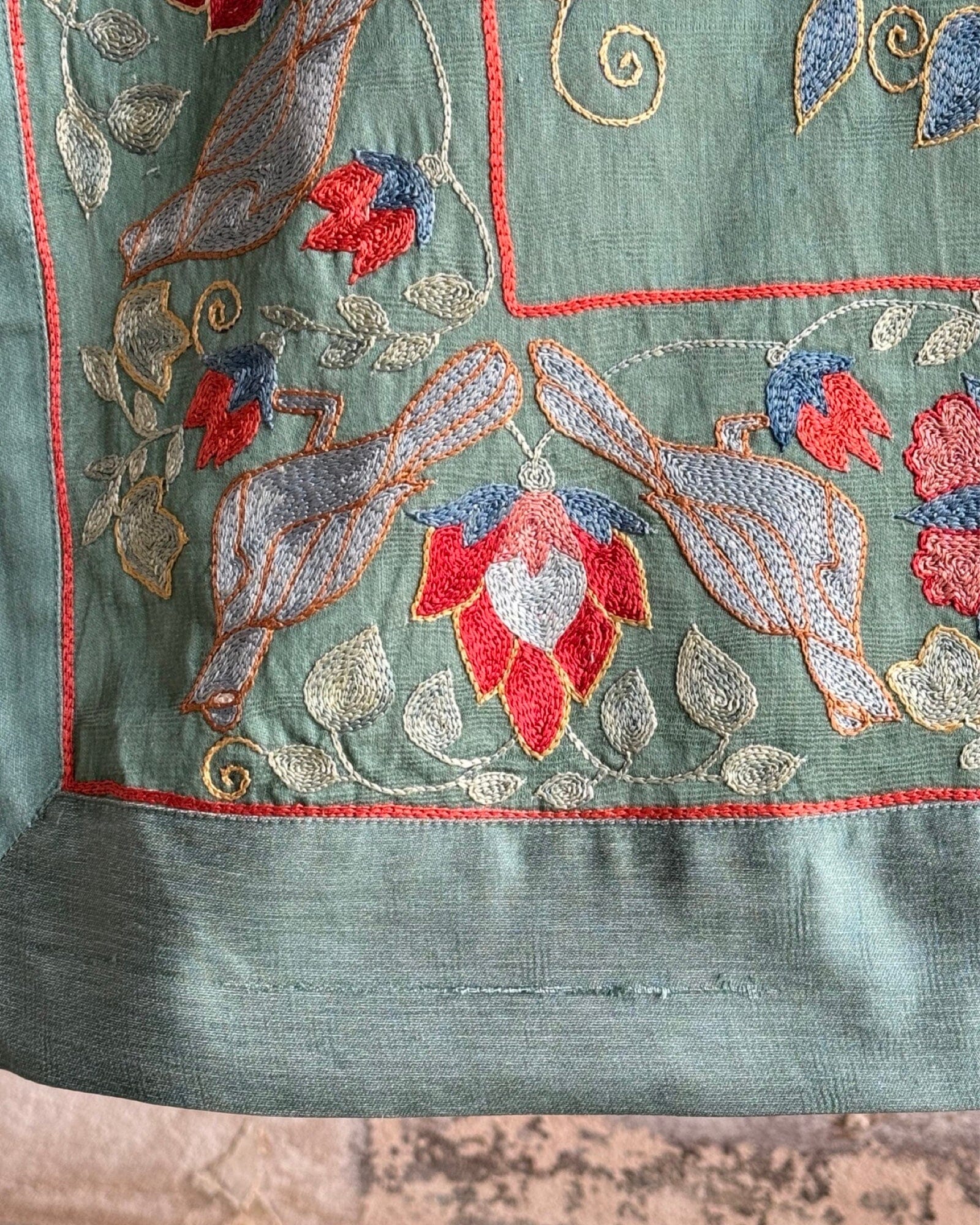 Hand Stitched Suzani (CSSU085324 | ) Suzani Aziz Suzani