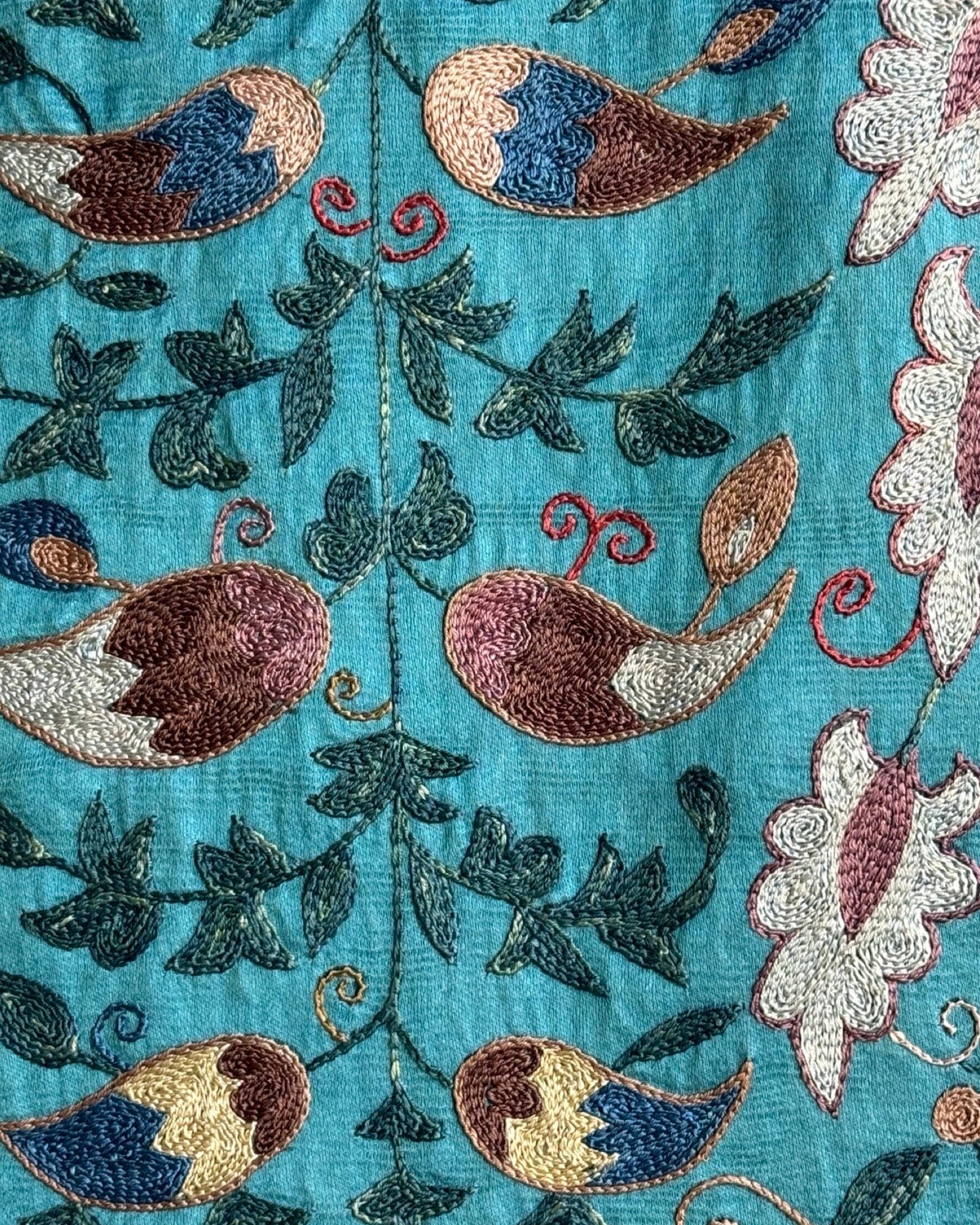 Hand Stitched Suzani (CSSU086024 | 60 x 92") Suzani Aziz Suzani