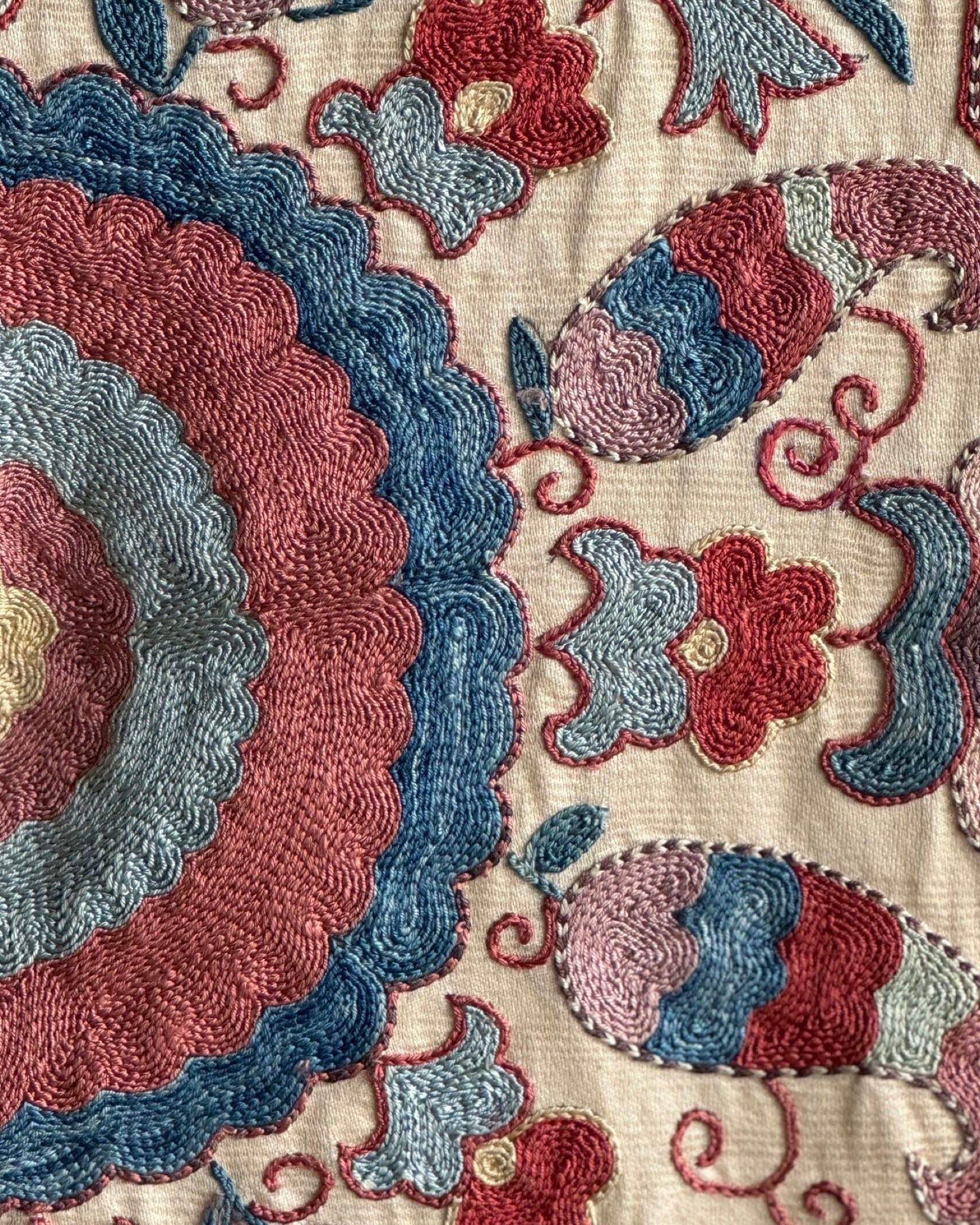 Hand Stitched Suzani (CSSU086224 | 61 x 89") Suzani Aziz Suzani