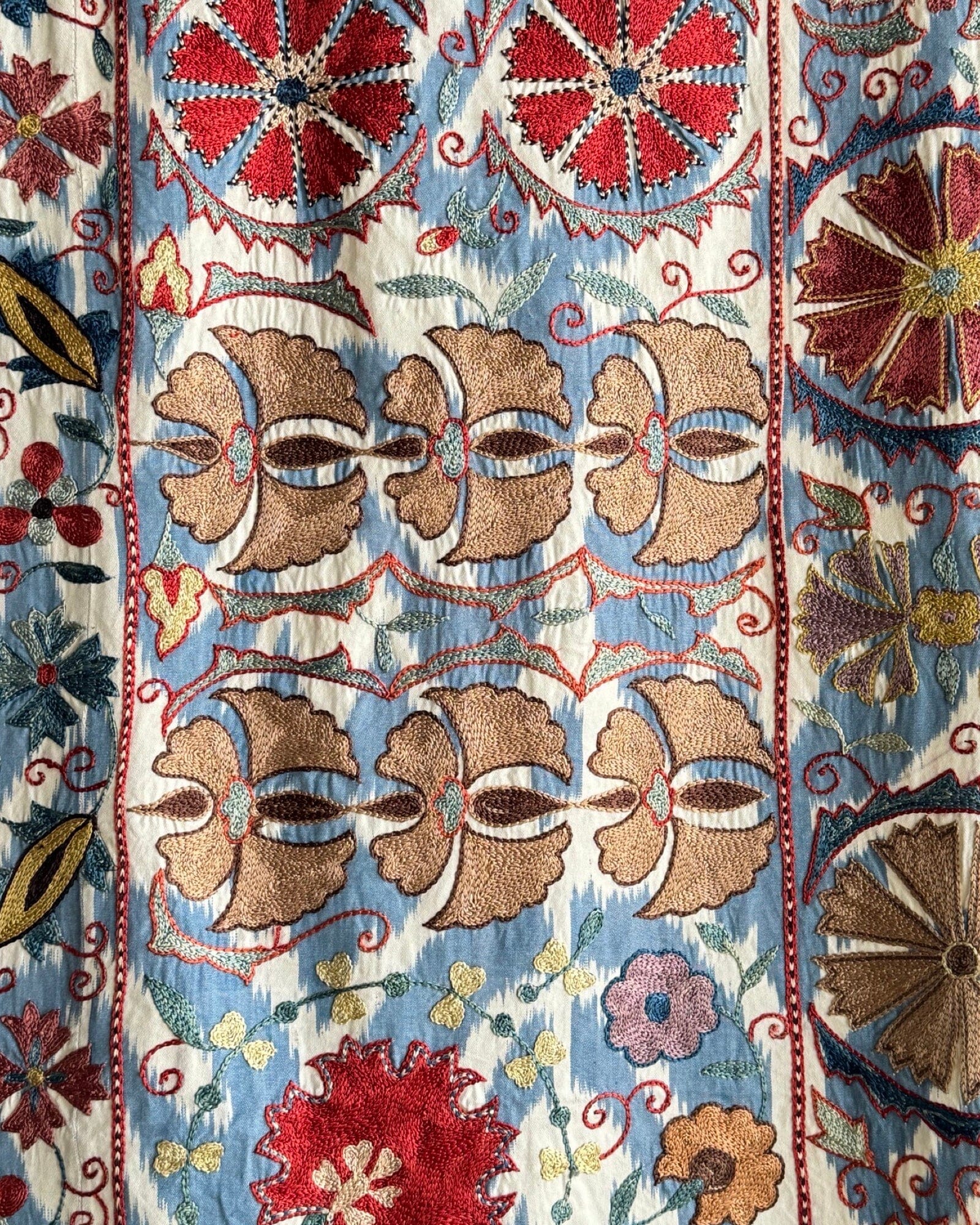 Hand Stitched Suzani (CSSU086924 | ") Suzani Aziz Suzani