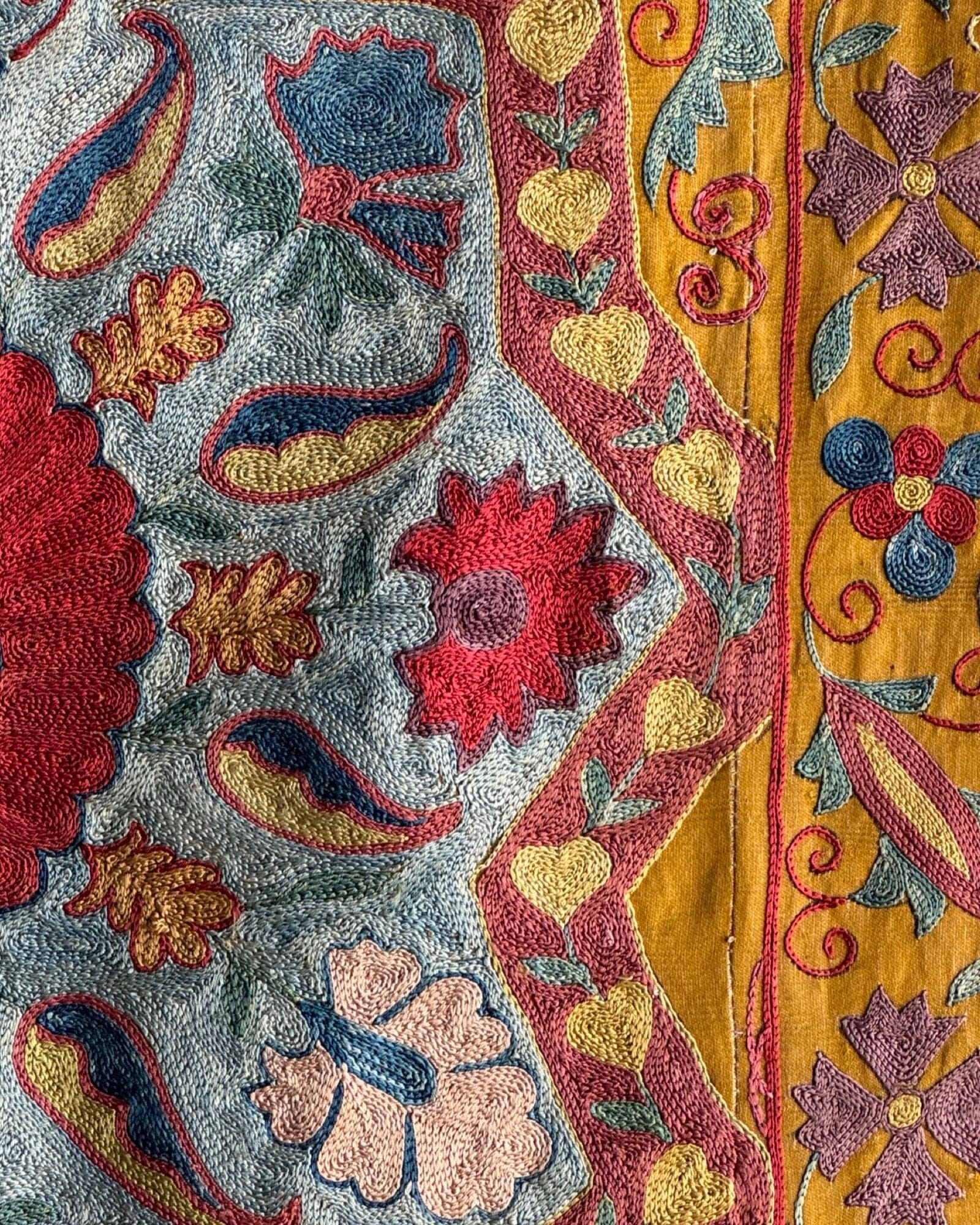 Hand Stitched Suzani (CSSU087824 | 64 x 94 ") Suzani Aziz Suzani