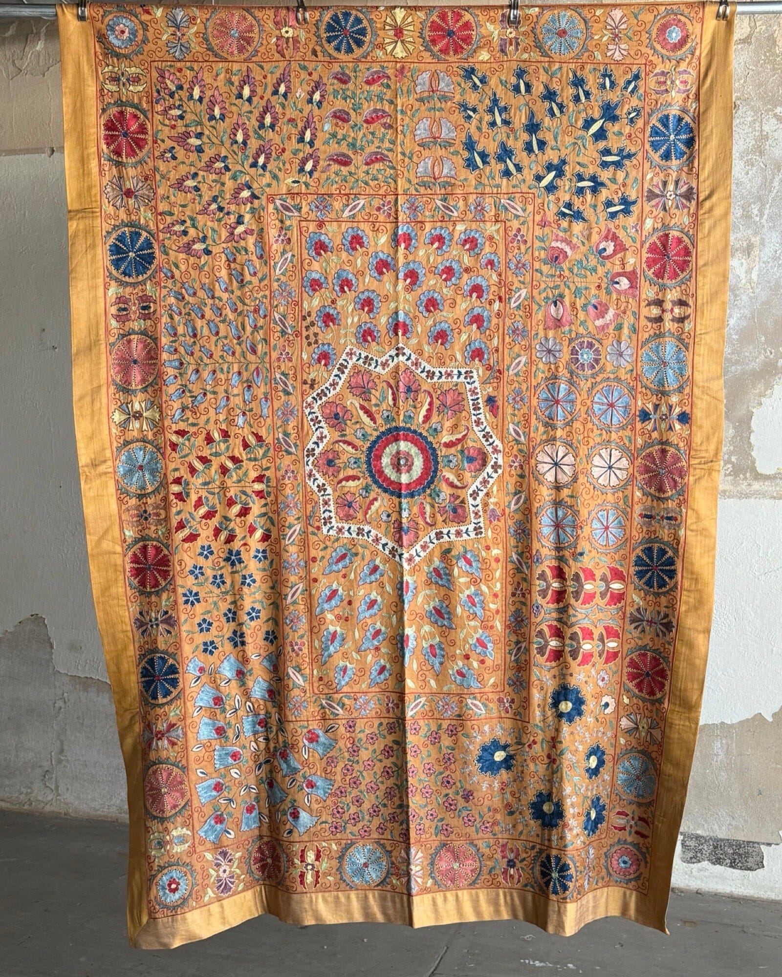 Hand Stitched Suzani (CSSU088024 | ") Suzani Aziz Suzani