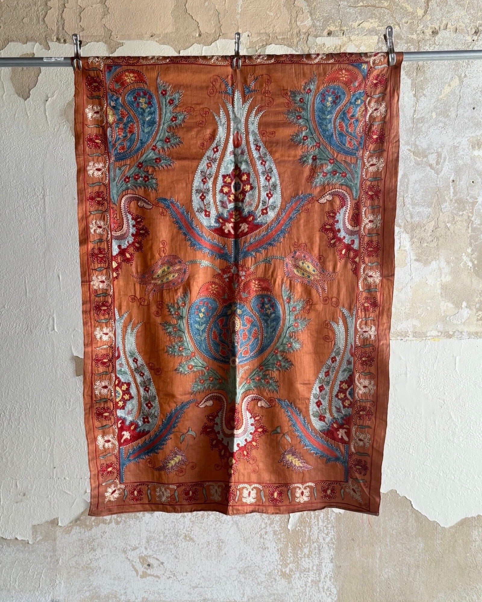 Hand Stitched Suzani (CSSU40625 41x 60") Suzani Aziz Suzani