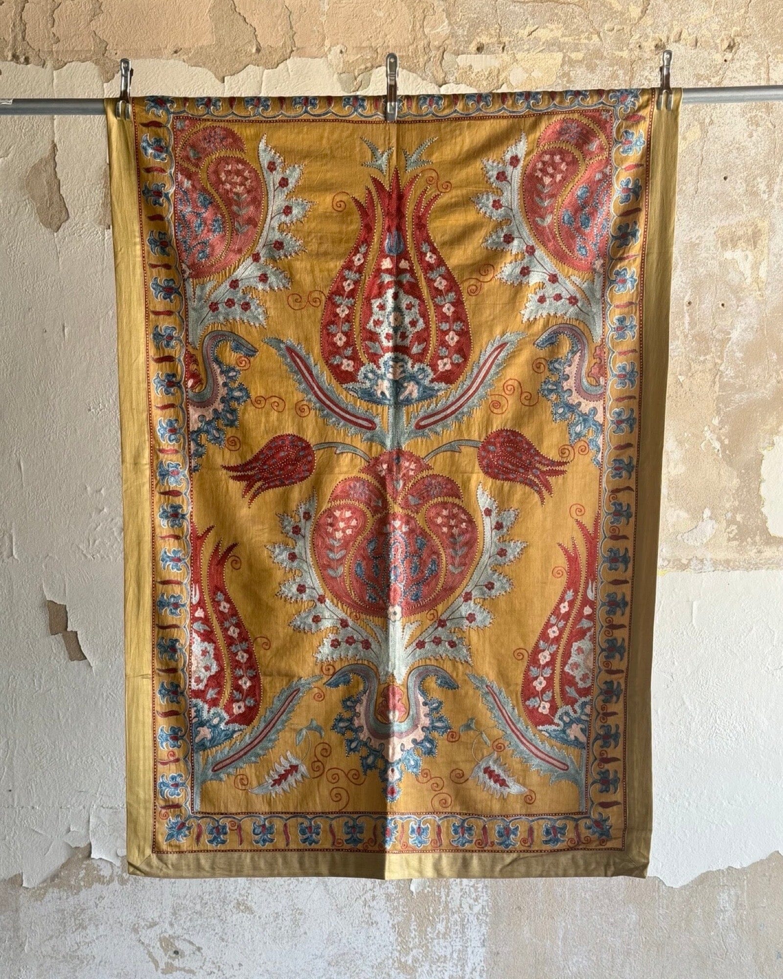 Hand Stitched Suzani (CSSU40625 43 x 63") Suzani Aziz Suzani