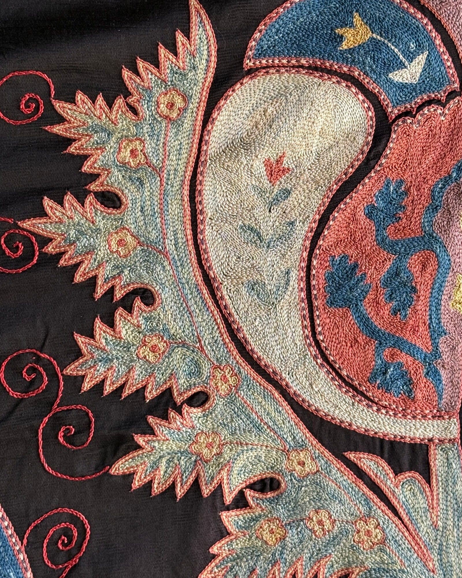 Hand Stitched Suzani (CSSU42525 | 42 x 61") Suzani Aziz Suzani