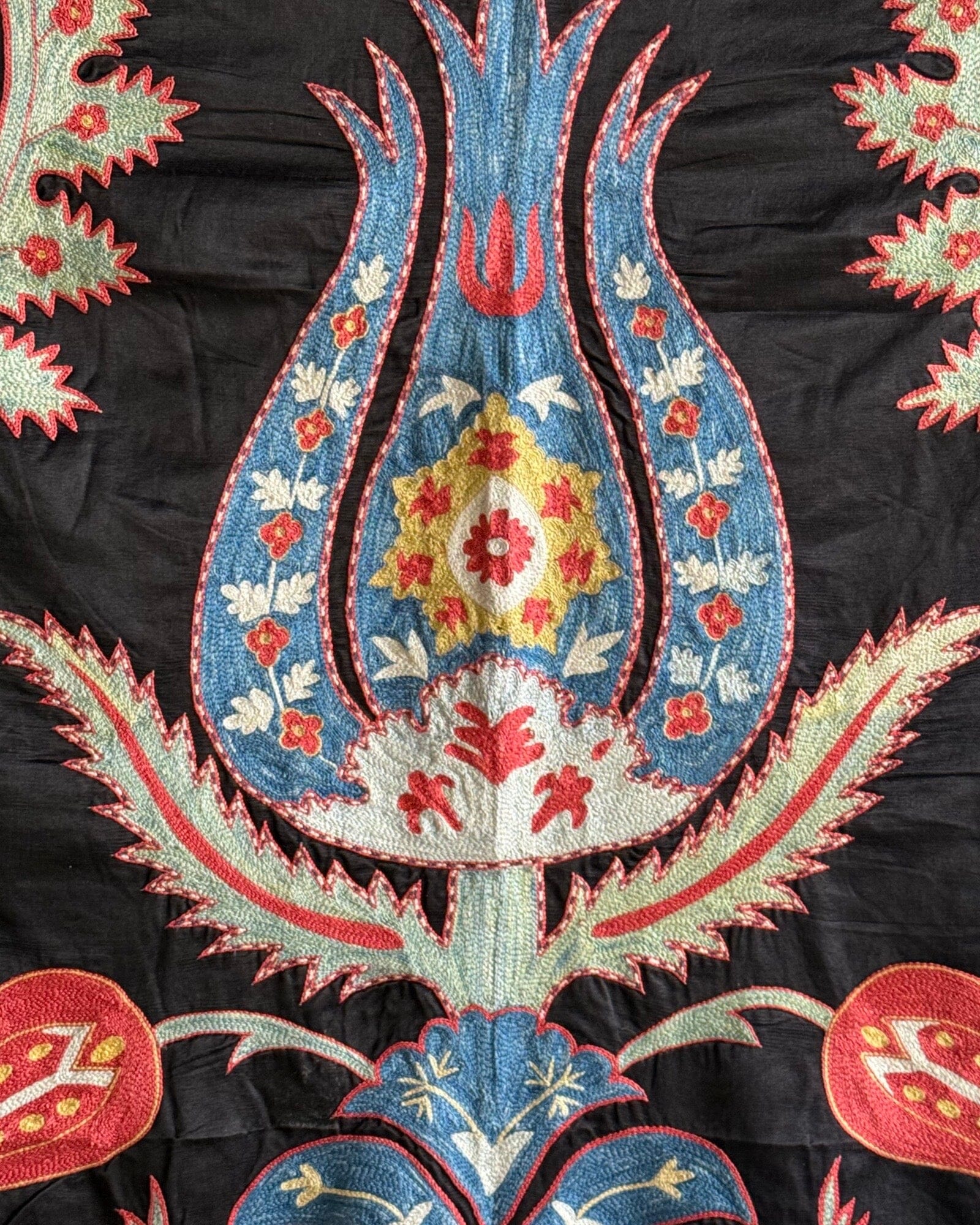 Hand Stitched Suzani (CSSU43025 | 43 x 63") Suzani Aziz Suzani