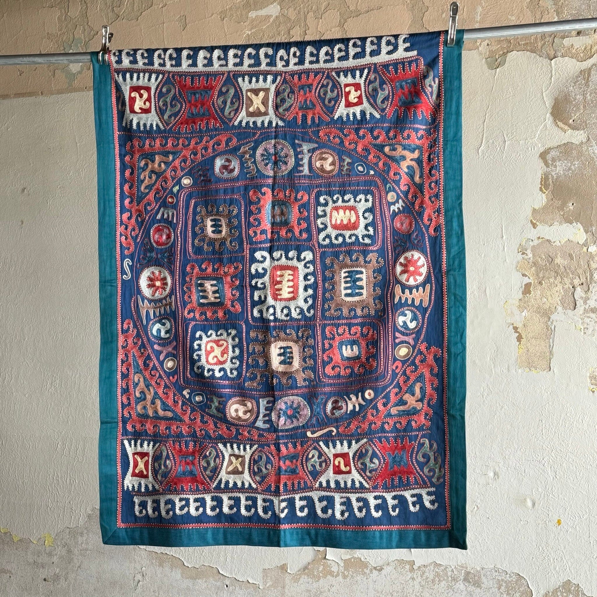 Hand Stitched Suzani (CSSUSU080724 | 42 x 59") Suzani B. Viz Design