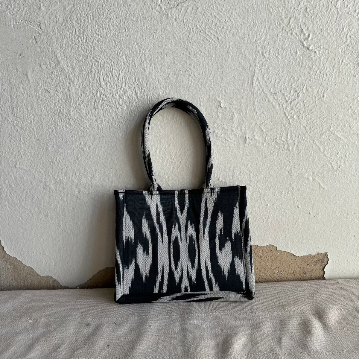 Small Square Silk Ikat Purse from Uzbekistan Tote Fergana Aziz Black and Off White