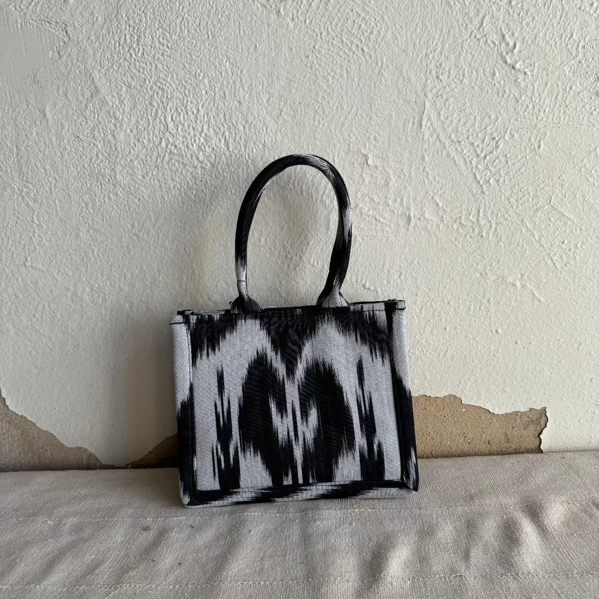 Small Square Silk Ikat Purse from Uzbekistan Tote Fergana Aziz Black and White