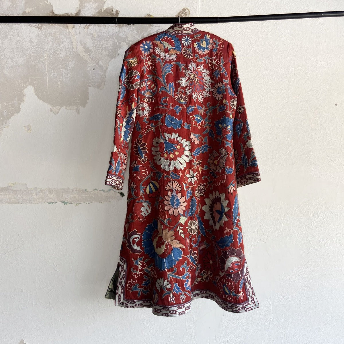 Hand-Stitched Suzani Coat from Uzbekistan (#CSSU222922) Coat Aziz Suzani