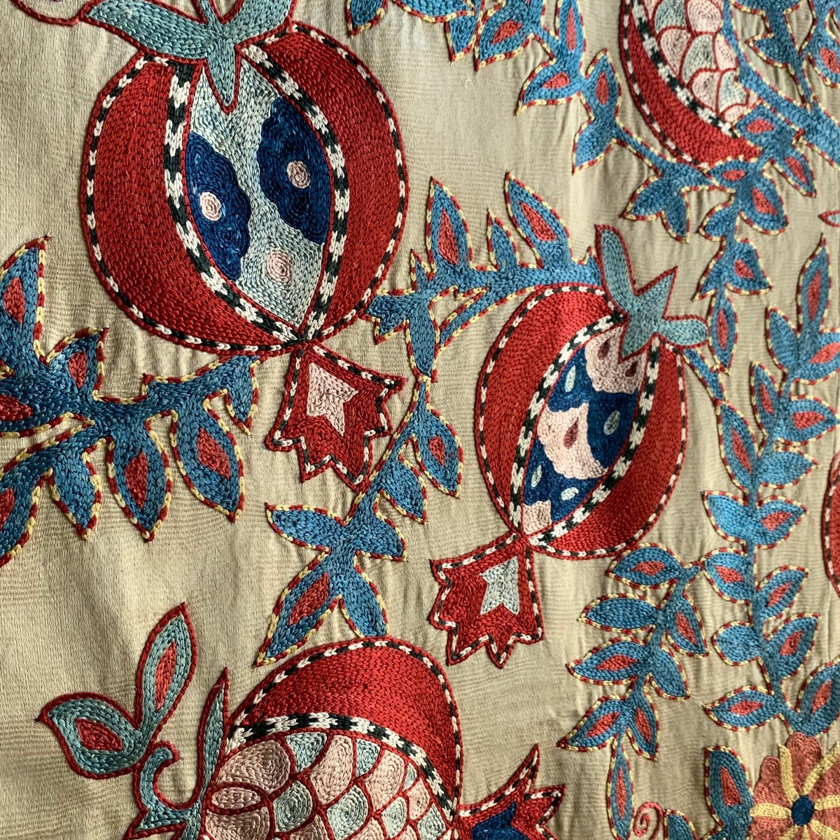 Hand Stitched Suzani (CSSU221022| 61 x 75") Suzani Aziz Suzani