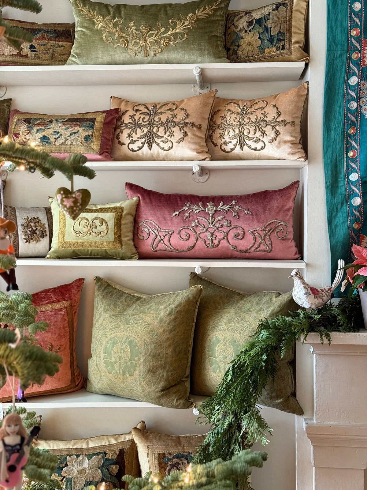 Felt Ornaments – B. Viz Design