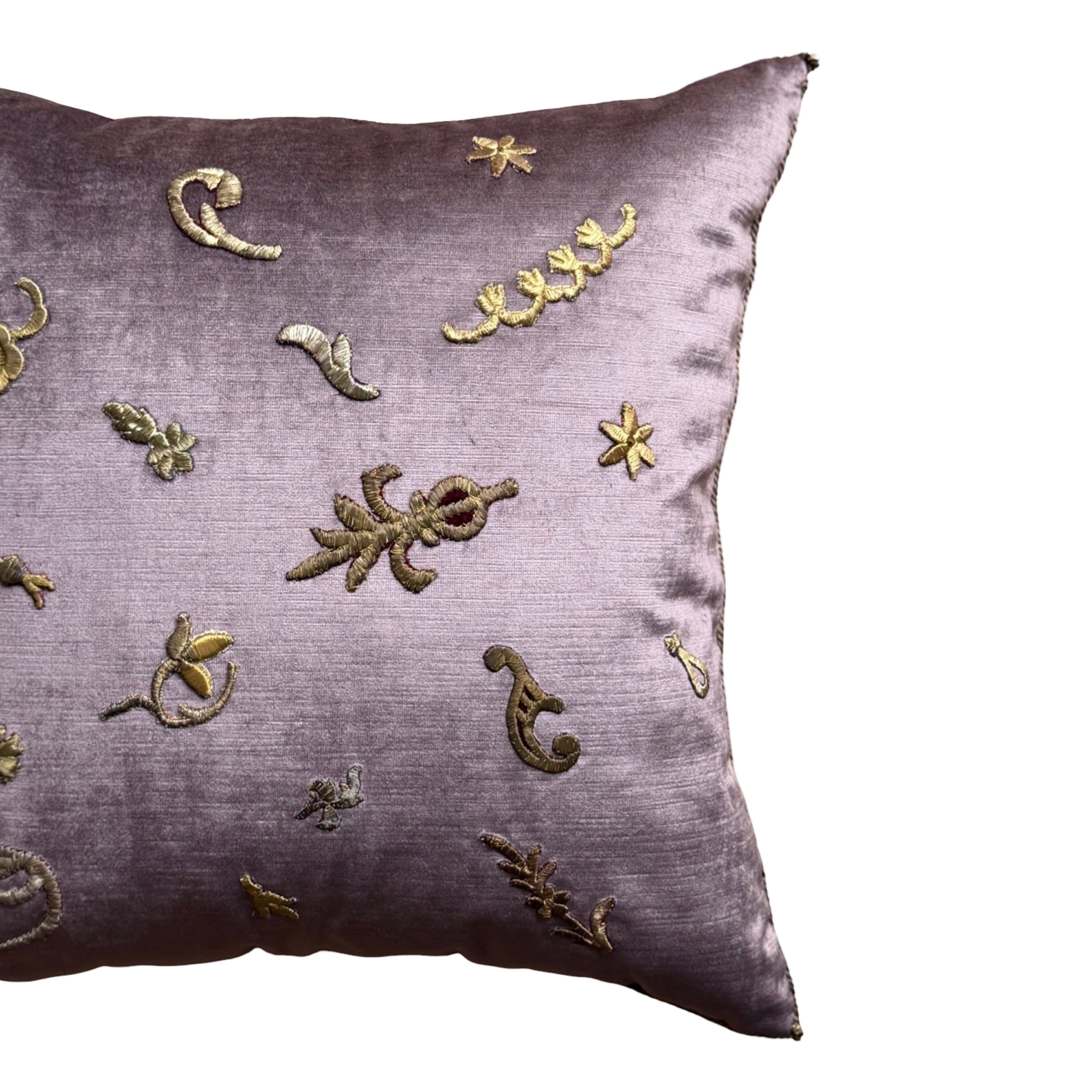 Antique Metallic Embroidery (#E061525A&B | 21 x 21" New Pillows B. Viz Design 