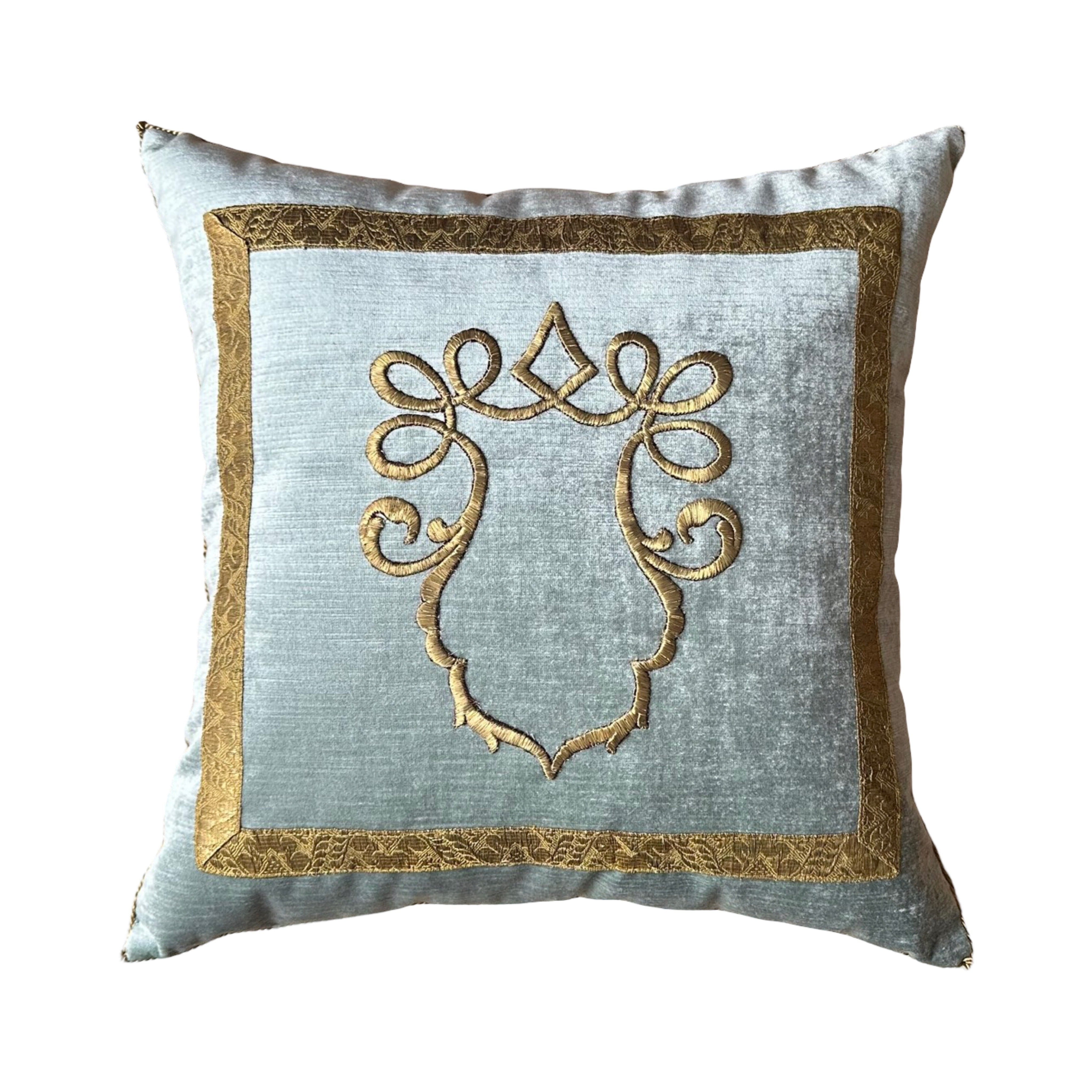 Pillows – B. Viz Design