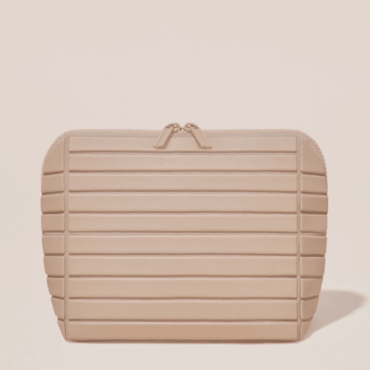 Bisque Traveler Cosmetic Bag Toiletry Bag Paraelle Medium: The Carry-On 