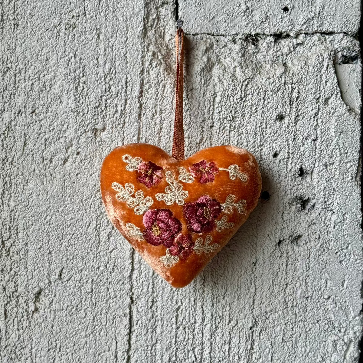 Hand Embroidered Silk Velvet Heart Ornaments Ornament Anke Drechsel A 