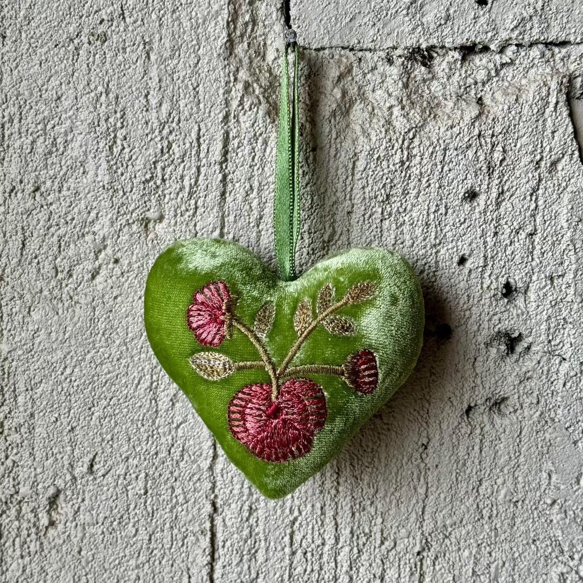 Hand Embroidered Silk Velvet Heart Ornaments Ornament Anke Drechsel C 