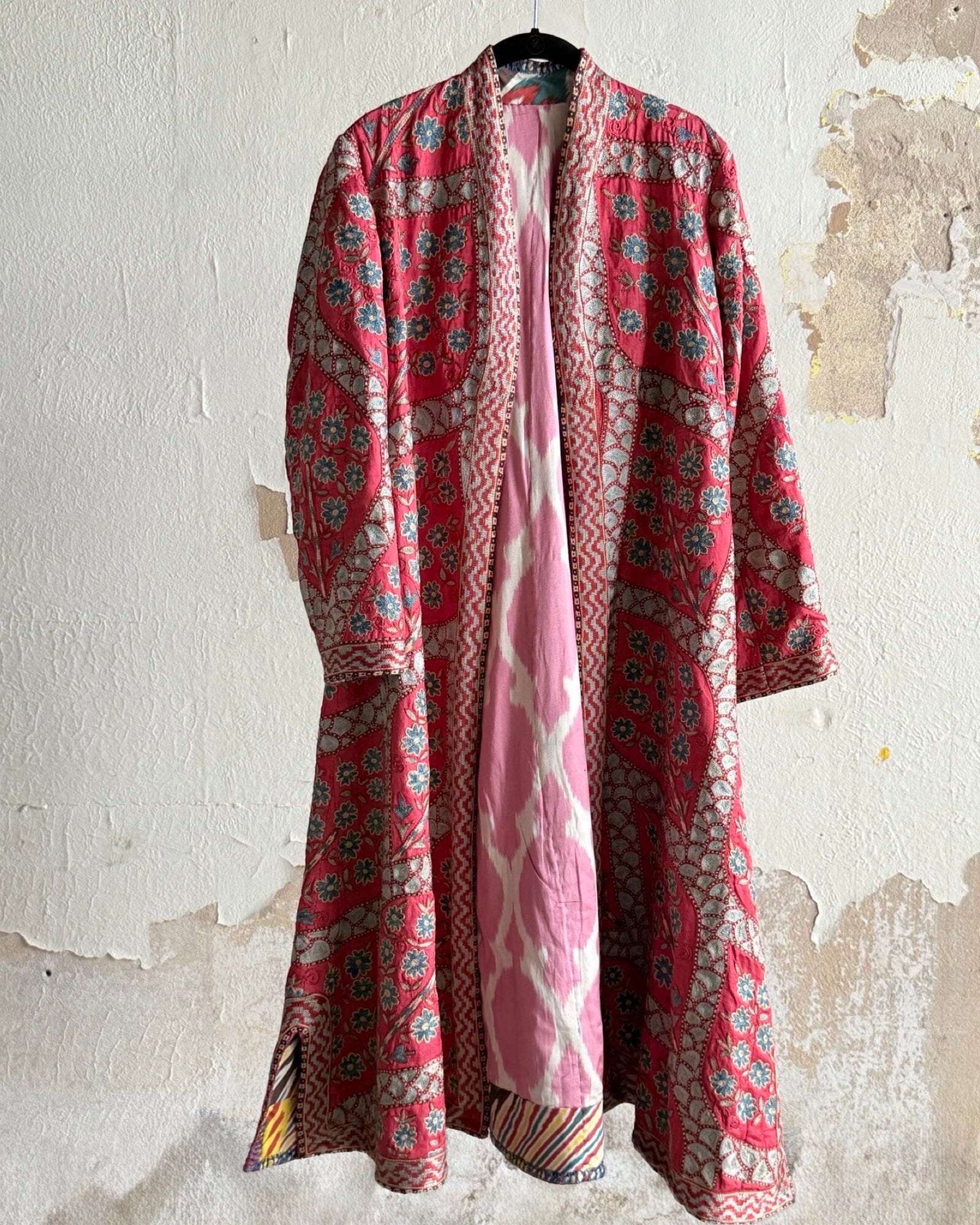 Hand-Stitched Suzani Coat from Uzbekistan (#CSSU48325) Coat Aziz Suzani 