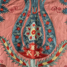 Hand Stitched Suzani (CSSU010124 | 44 x 64