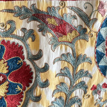 Hand Stitched Suzani (CSSU012824 | 70 x 90