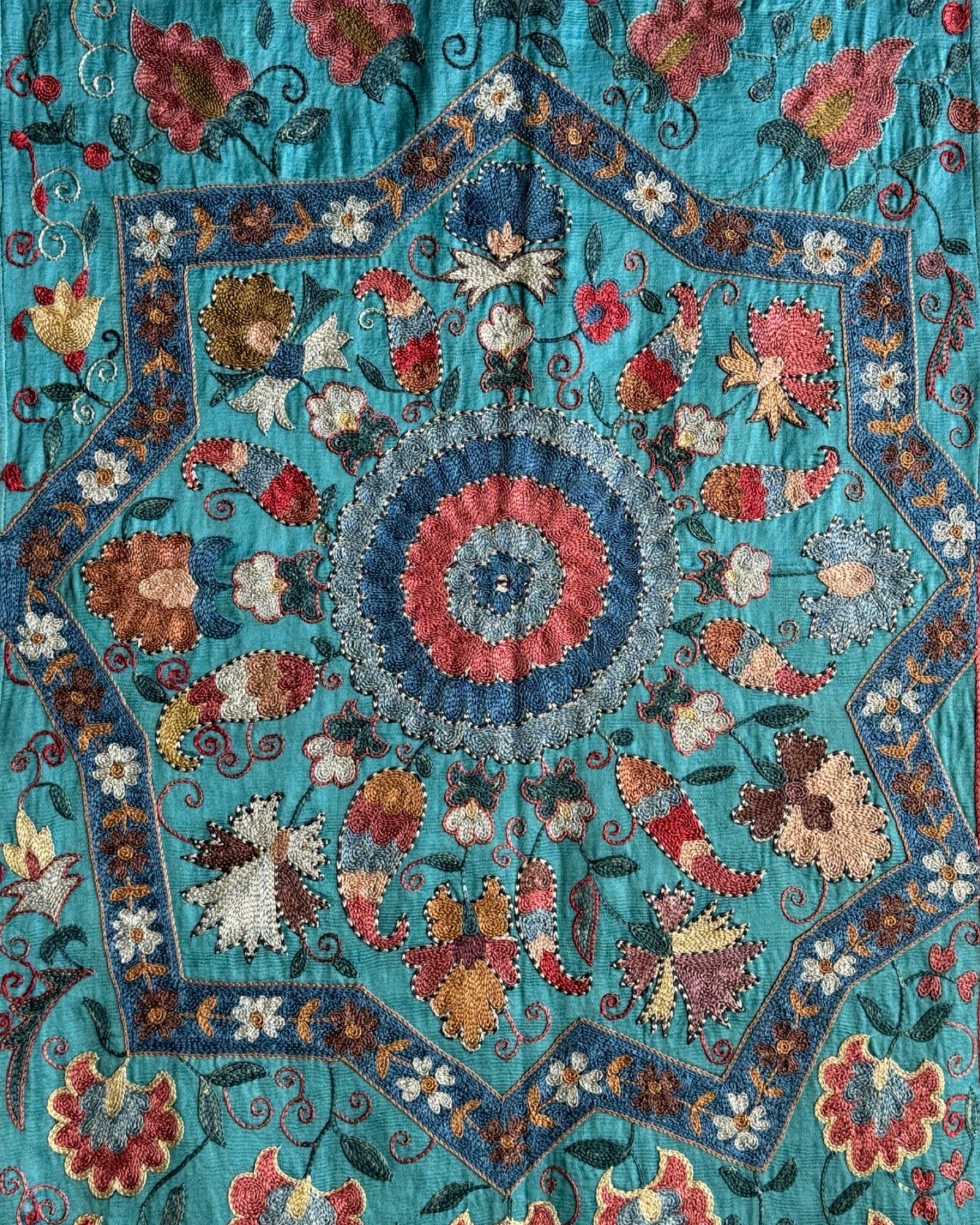 Hand Stitched Suzani (CSSU086024 | 60 x 92") Suzani Aziz Suzani 