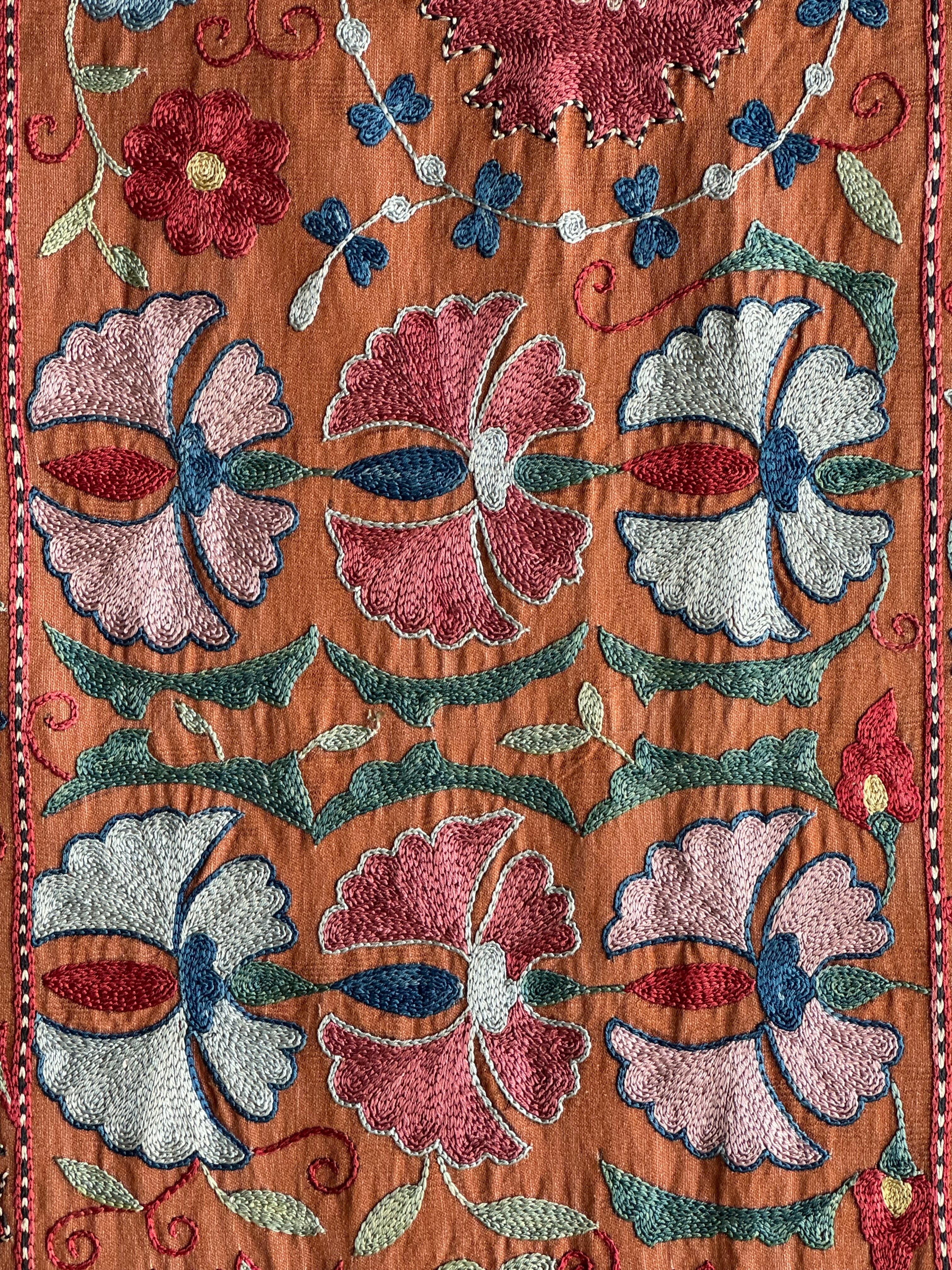 Hand Stitched Suzani (CSSU086324 | ") Suzani Aziz Suzani 