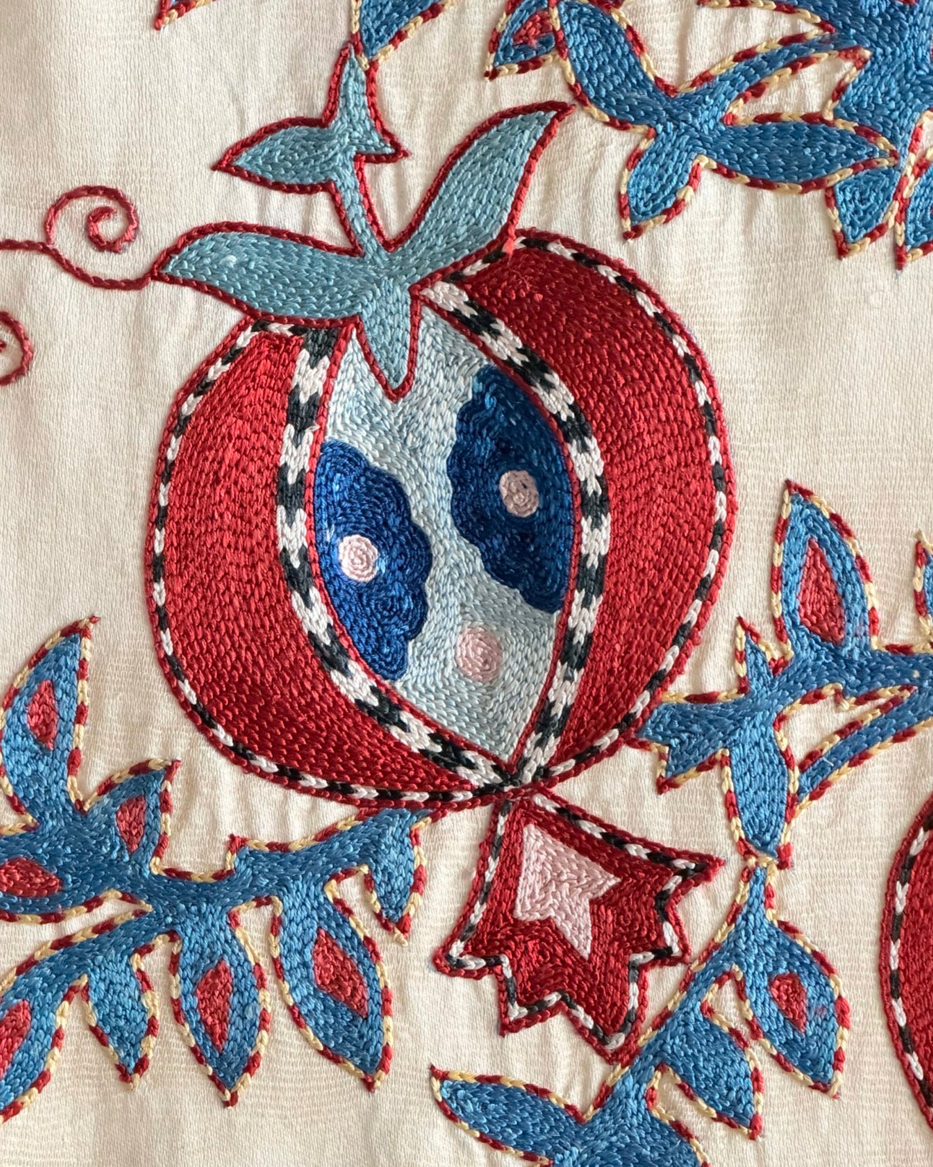 Hand Stitched Suzani (CSSU221022| 61 x 75") Suzani Aziz Suzani 