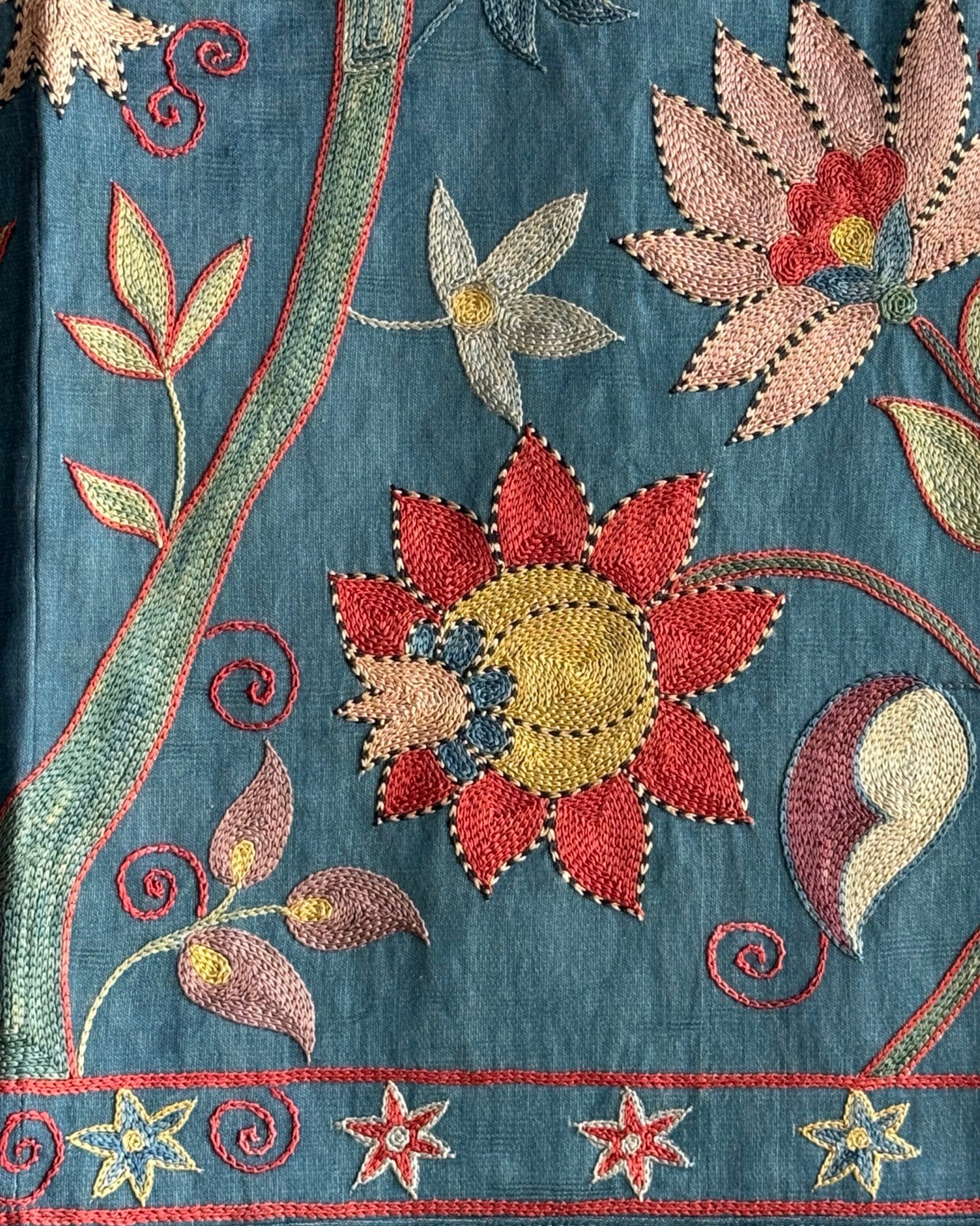 Hand Stitched Suzani (CSSU41725 | 42 x 63") Suzani Aziz Suzani 