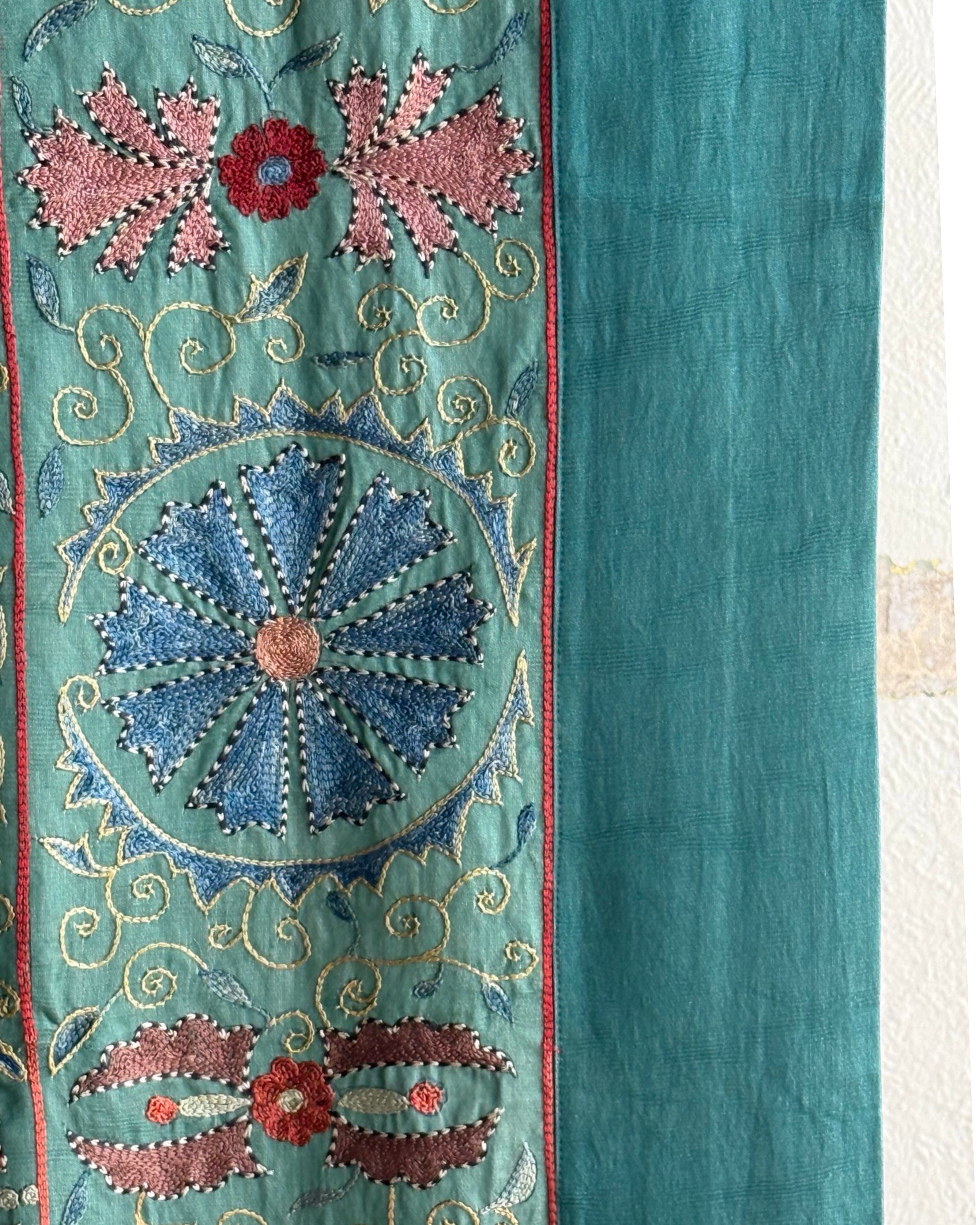 Hand Stitched Suzani (CSSU47525 | 85" x 110") Suzani Aziz Suzani 