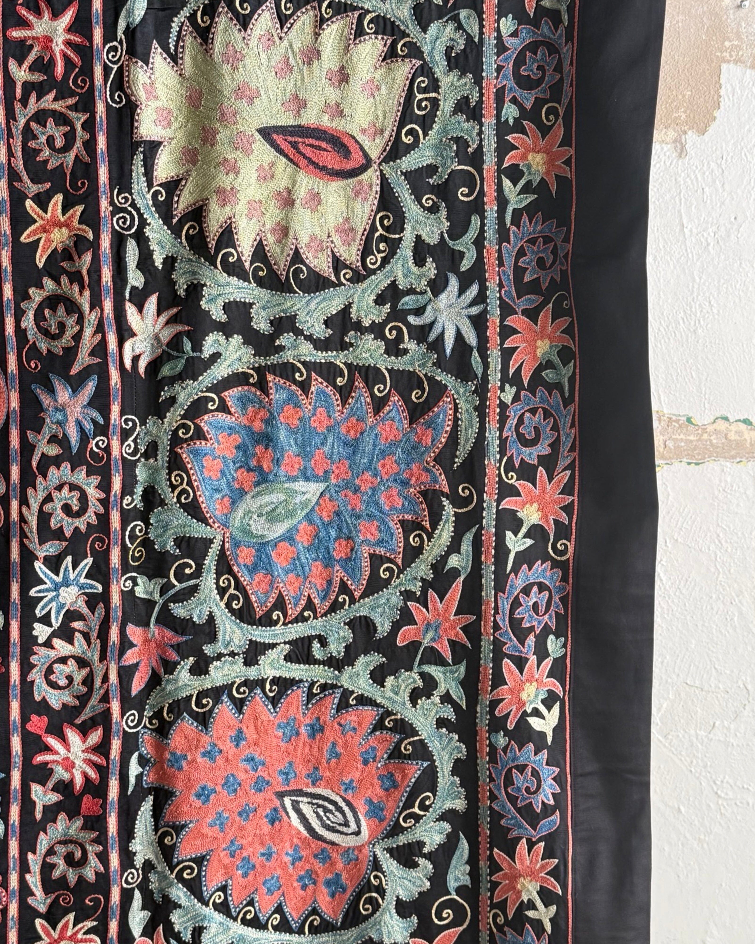 Hand Stitched Suzani (CSSU47625 | 81" x 106") Suzani Aziz Suzani 