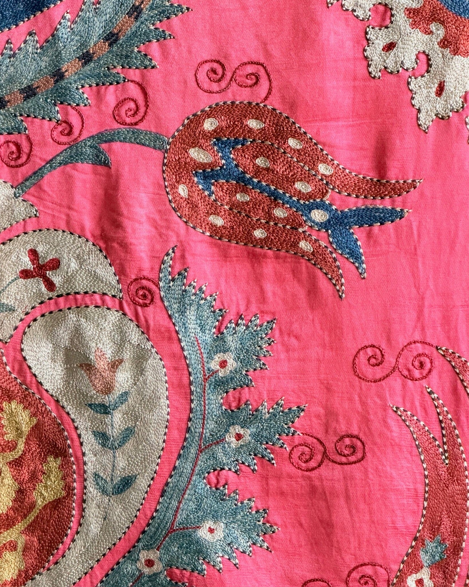 Hand Stitched Suzani (CSSU610226 | 45 x 63") Suzani Aziz Suzani 