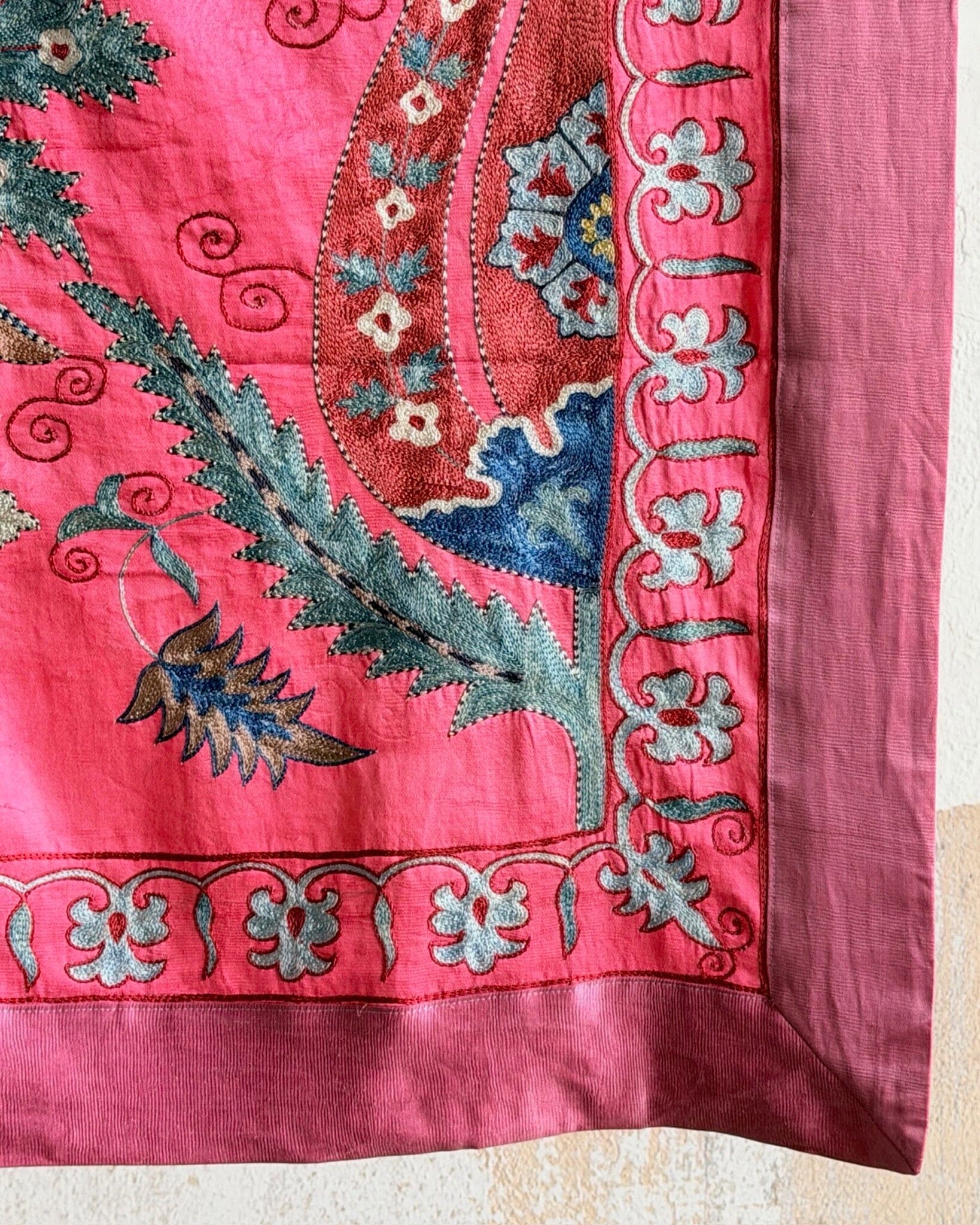 Hand Stitched Suzani (CSSU610226 | 45 x 63") Suzani Aziz Suzani 