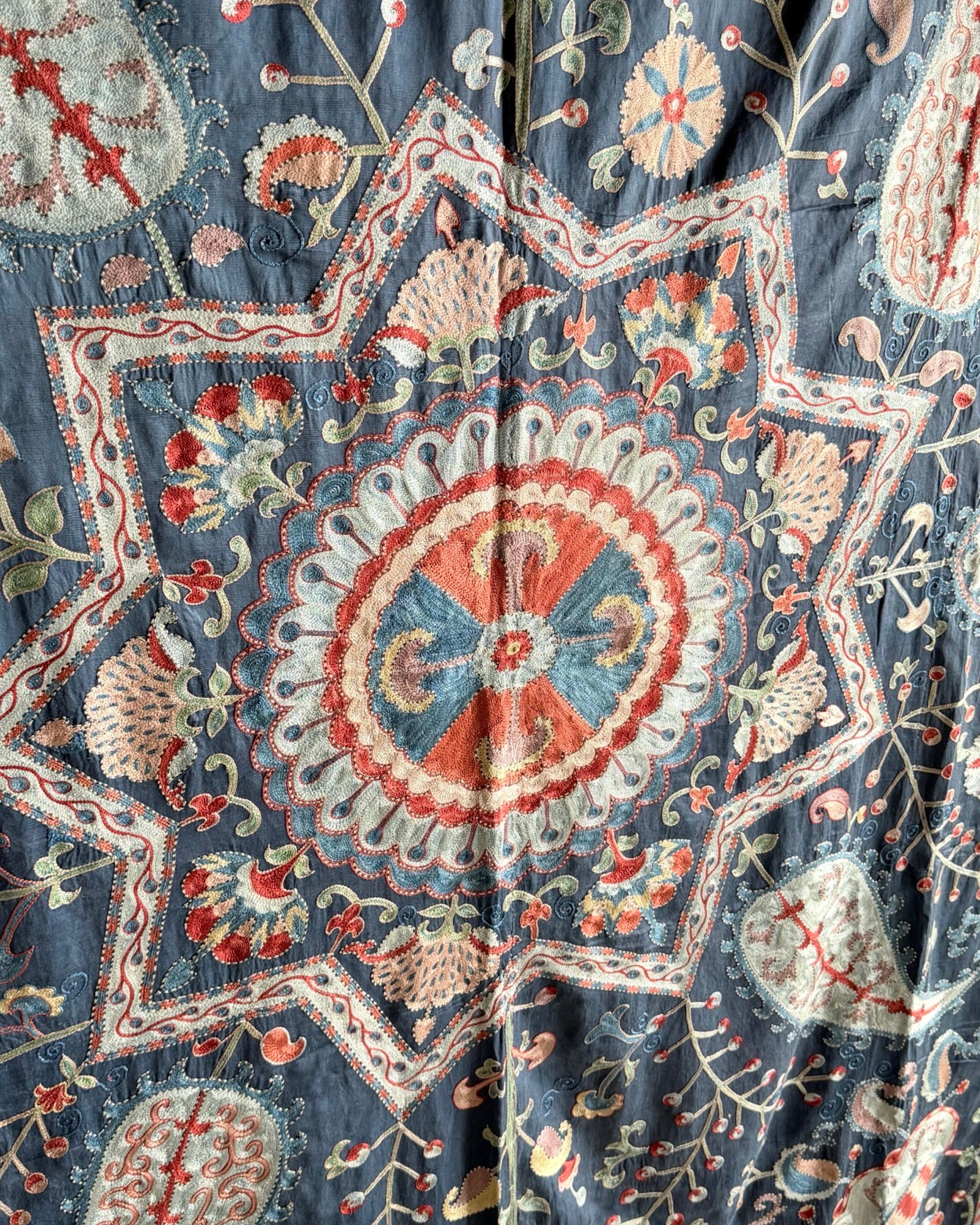 Hand Stitched Suzani (CSSU611226 | 84 x 105" ) Suzani Aziz Suzani 