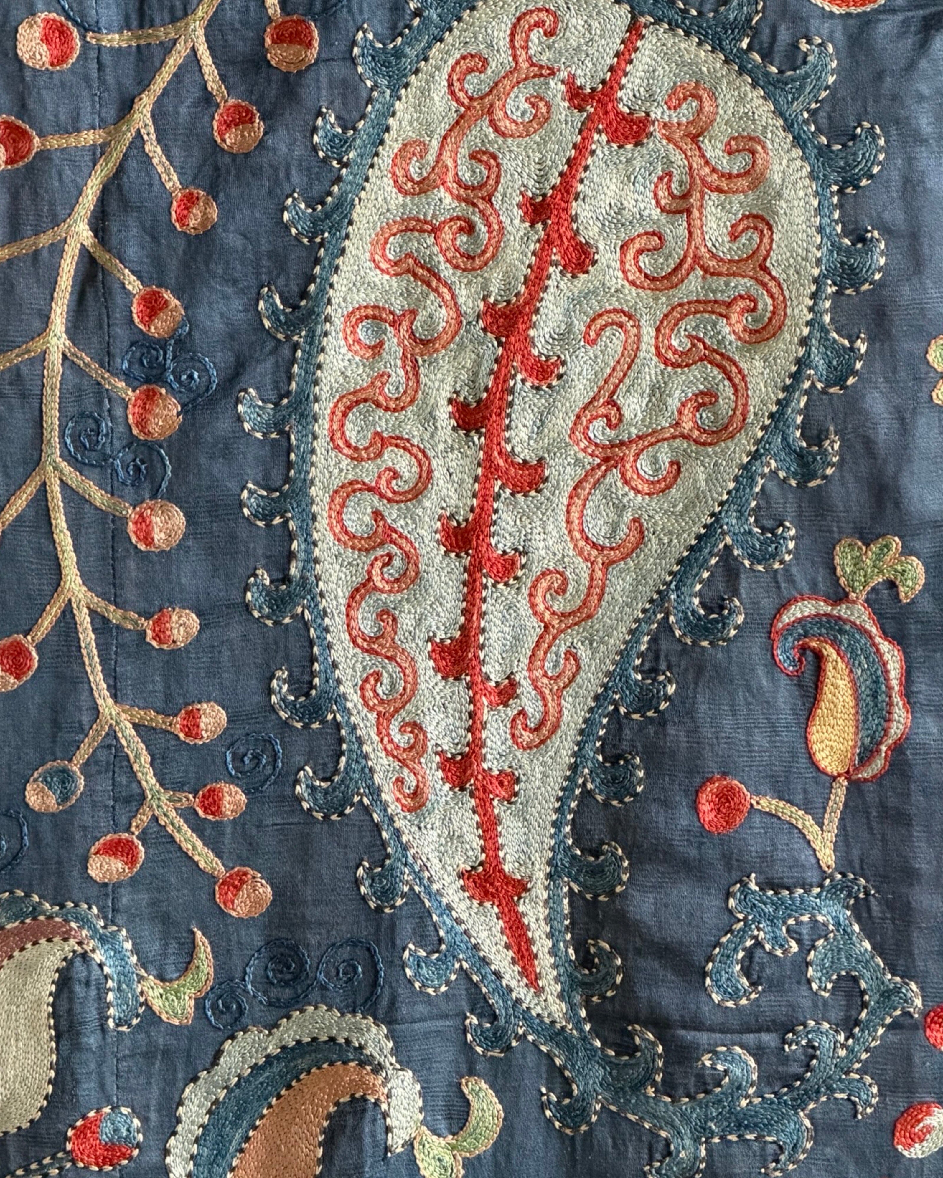 Hand Stitched Suzani (CSSU611226 | 84 x 105" ) Suzani Aziz Suzani 